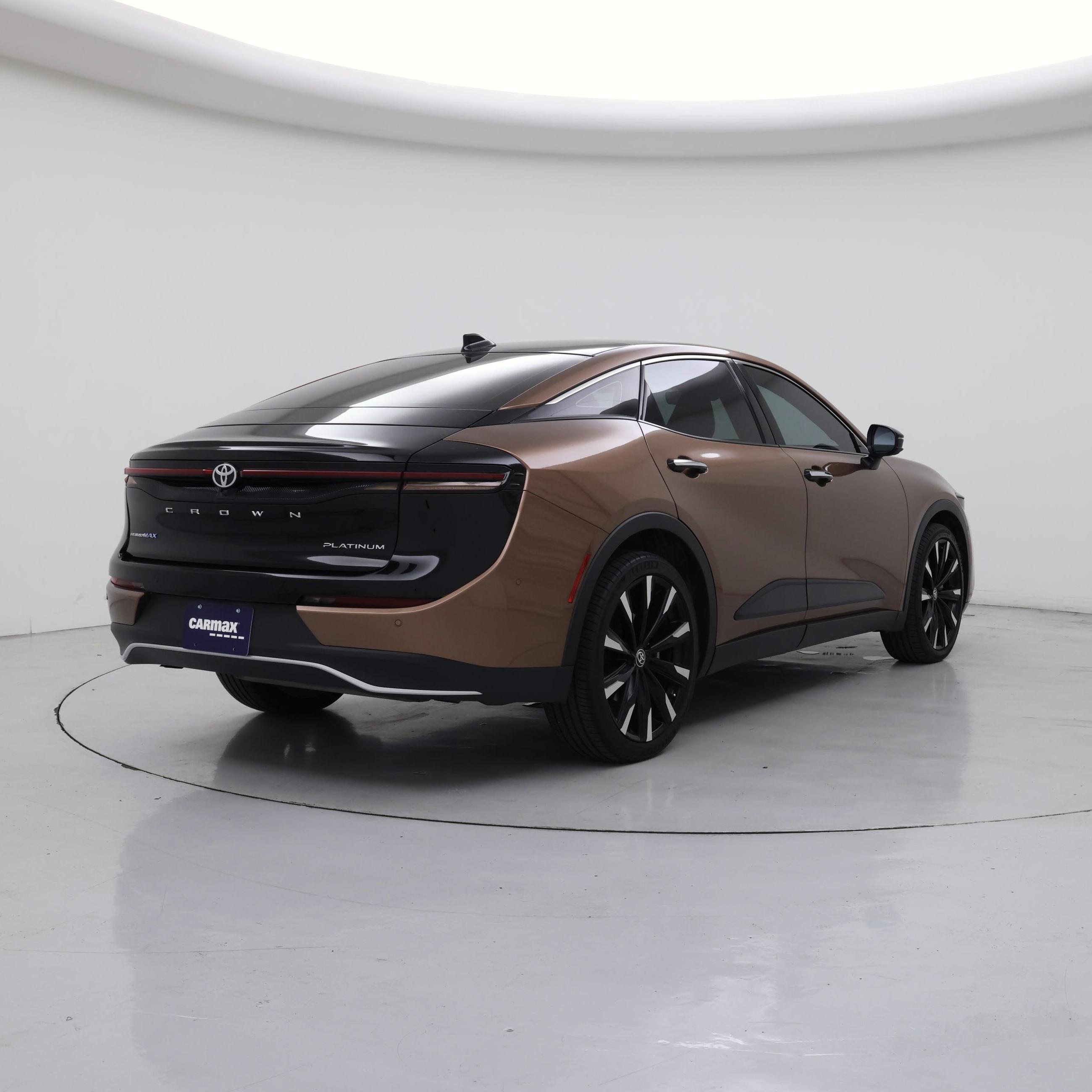 Thumbnail: 2023 Toyota Crown - 8