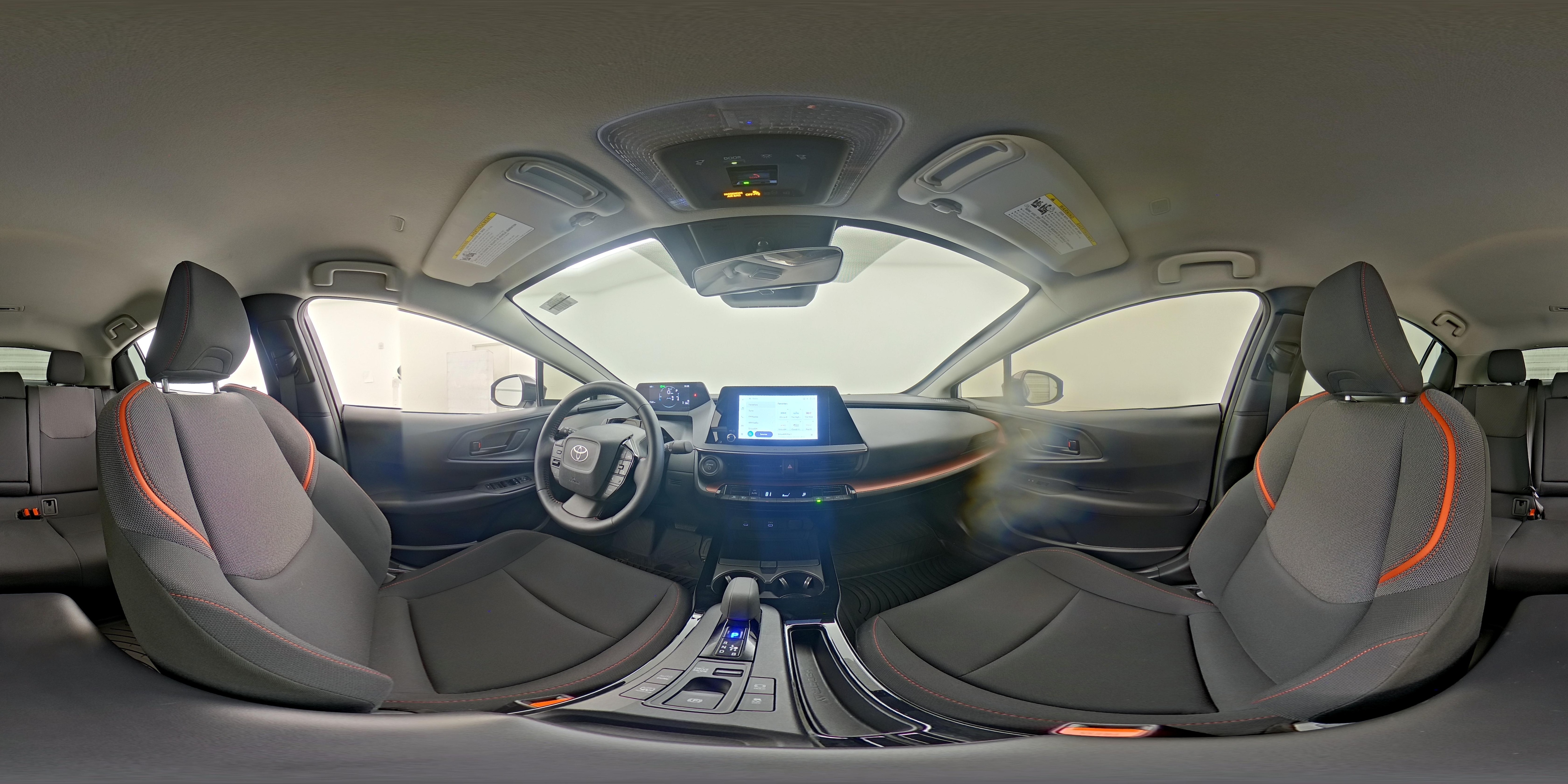 2025 Toyota Prius SE - Photo 26