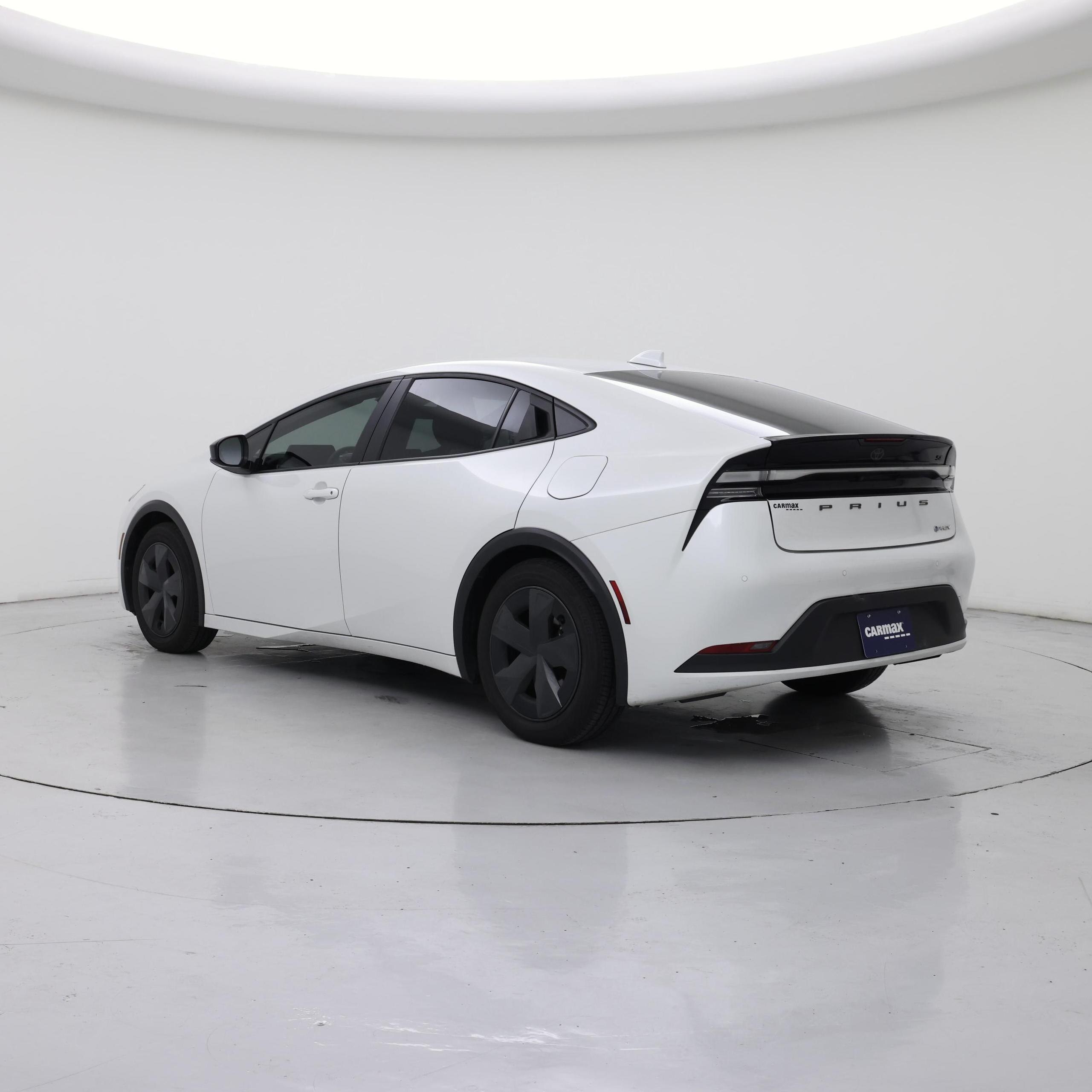 Thumbnail: 2025 Toyota Prius - 2