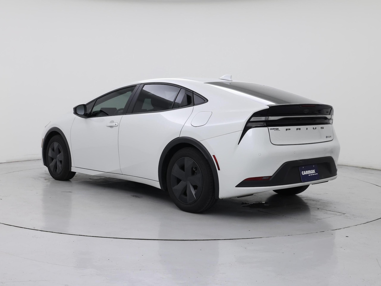 2025 Toyota Prius SE - Photo 3