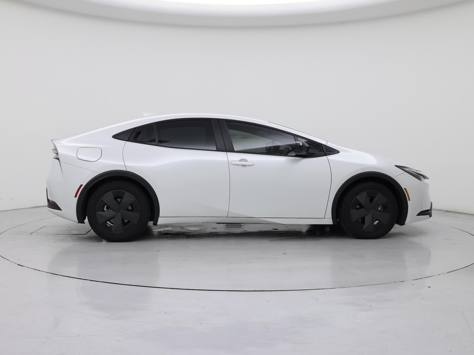 2025 Toyota Prius SE - Photo 8