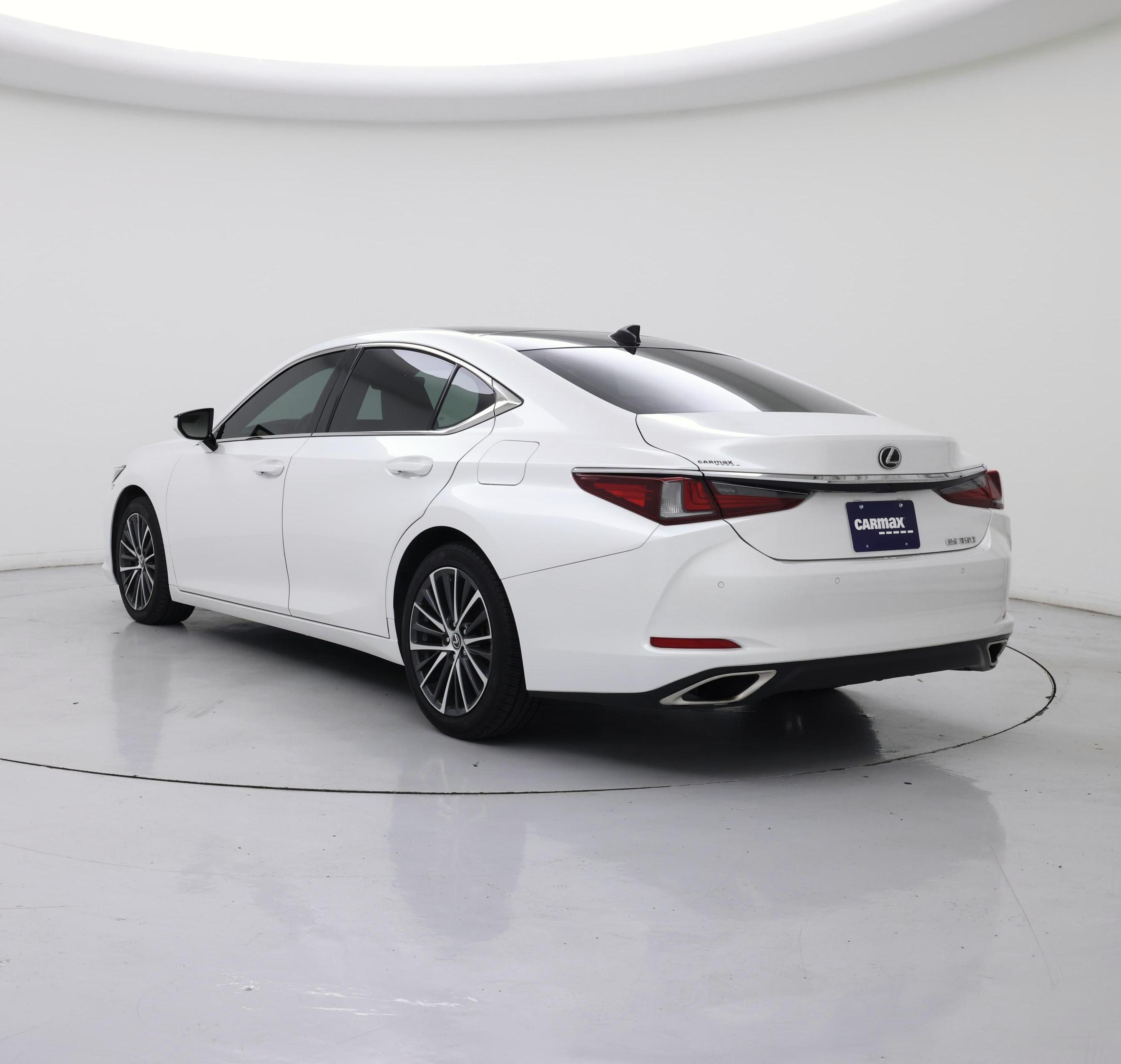 Thumbnail: 2023 Lexus ES - 2