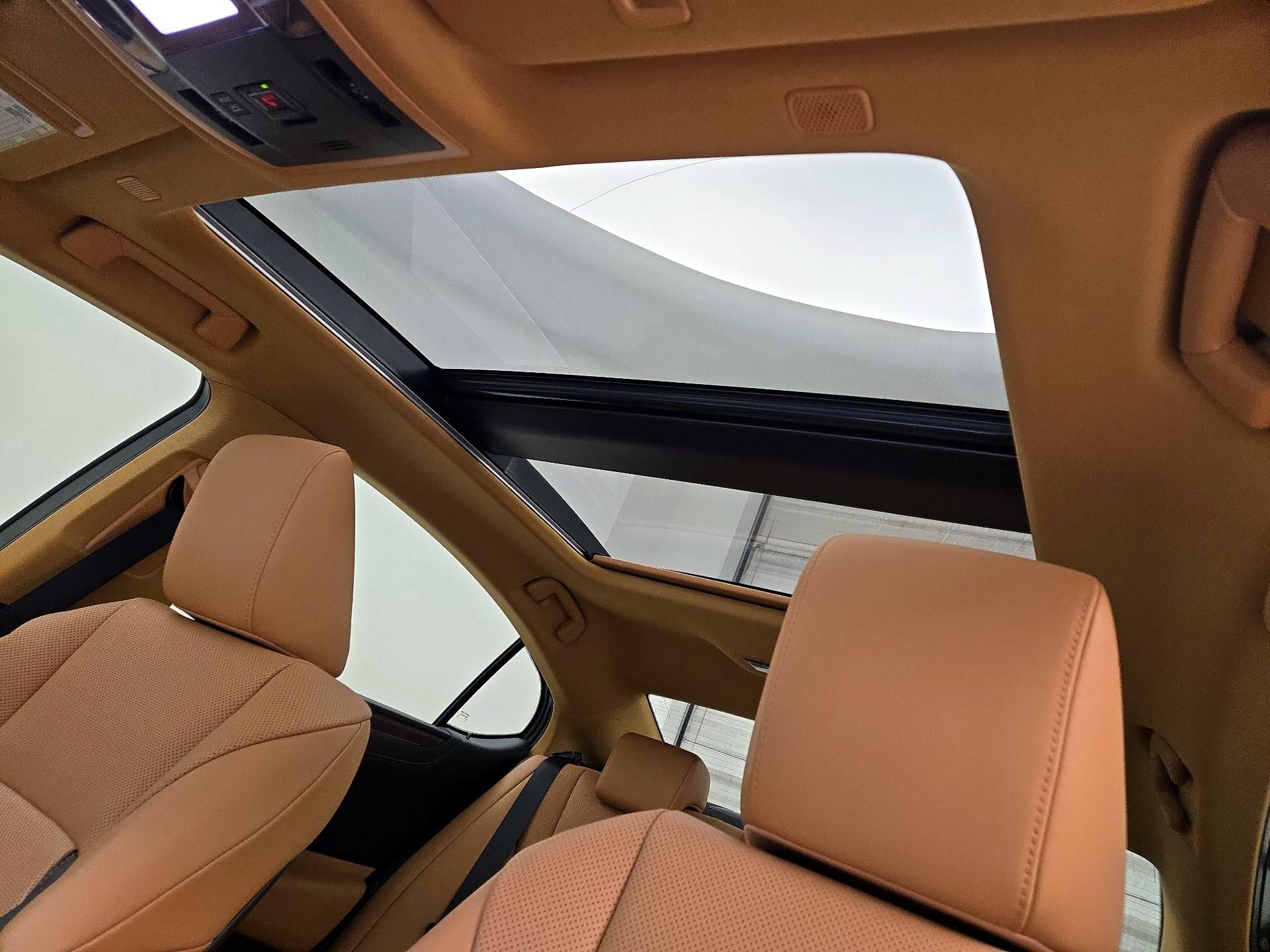 Thumbnail: 2023 Lexus ES - 19