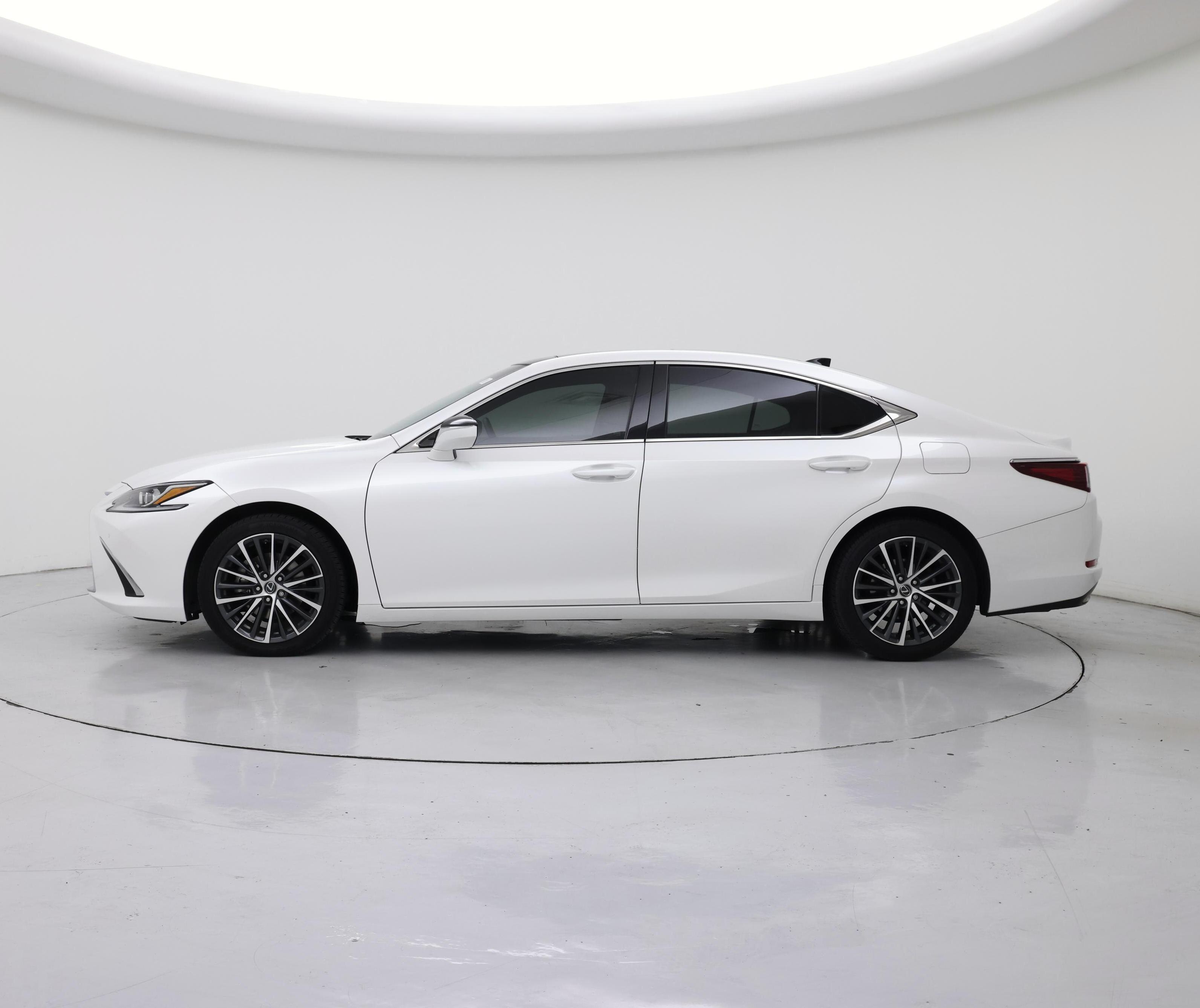 Thumbnail: 2023 Lexus ES - 3