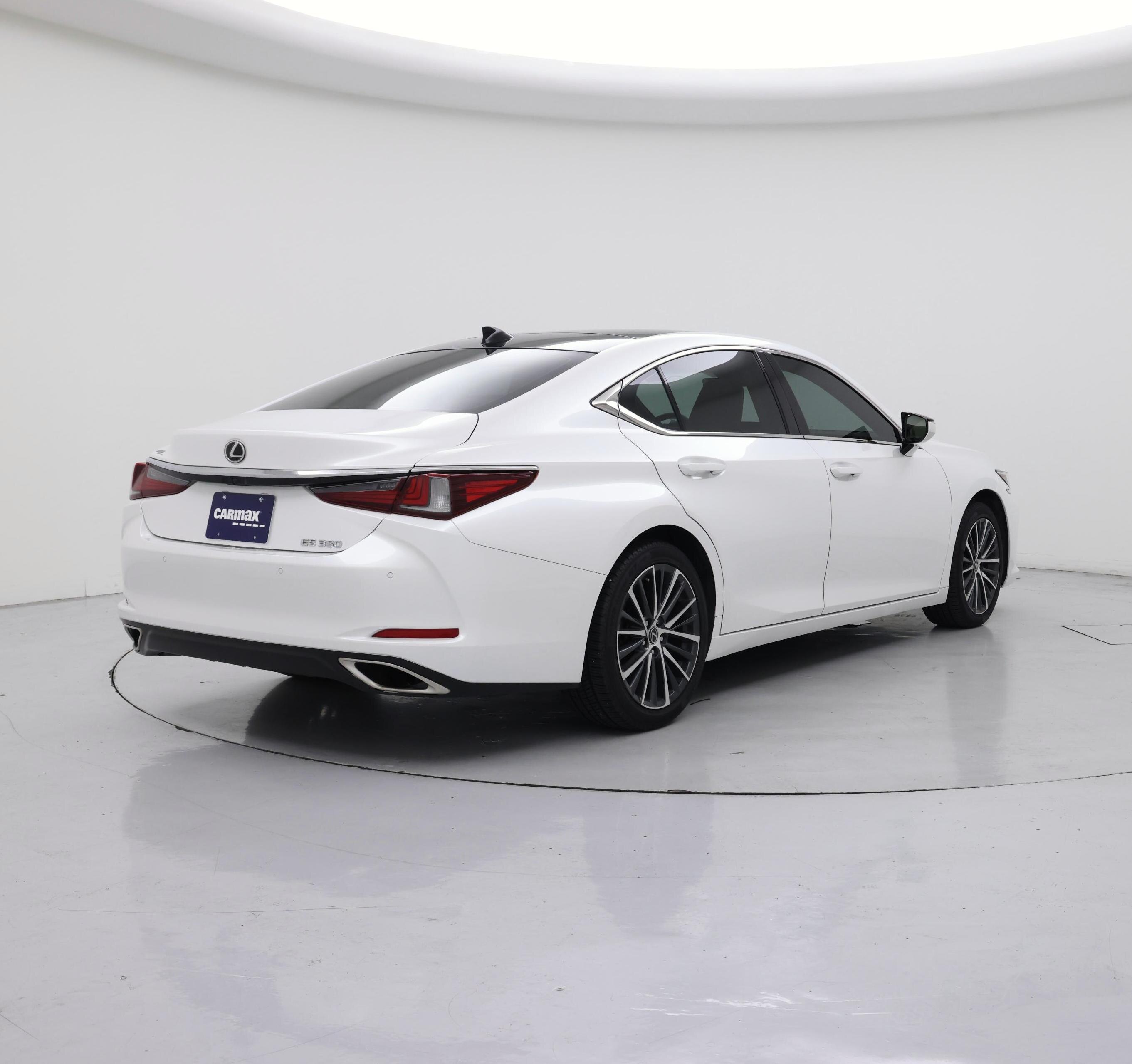Thumbnail: 2023 Lexus ES - 8