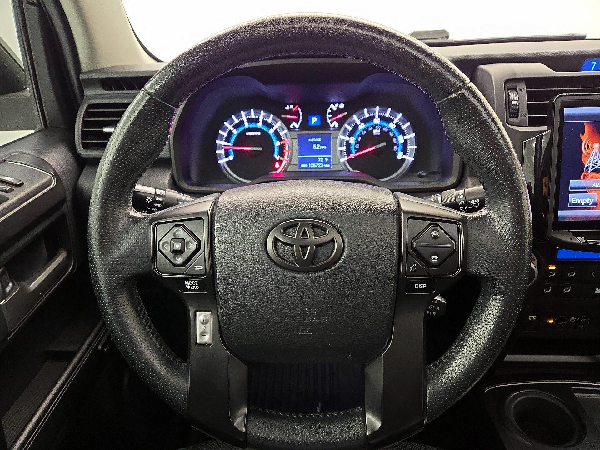 Thumbnail: 2015 Toyota 4Runner - 10