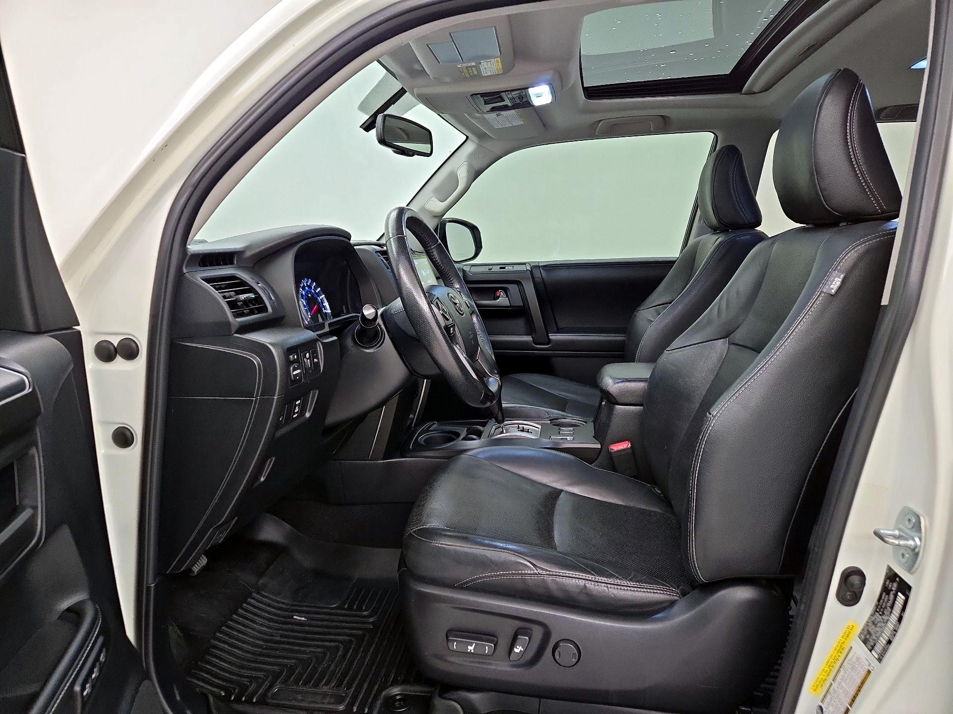 Thumbnail: 2015 Toyota 4Runner - 11