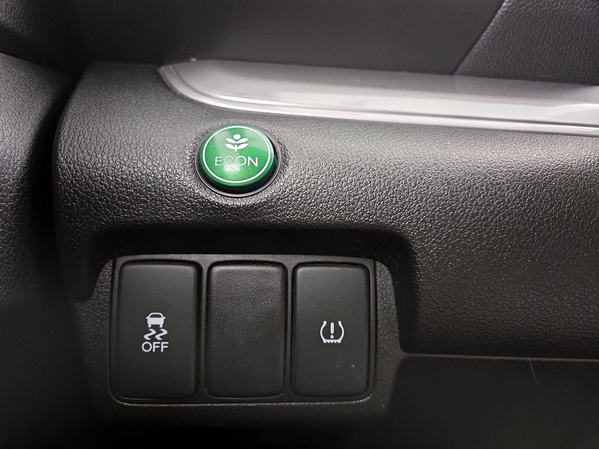 Thumbnail: 2015 Honda CR-V - 13