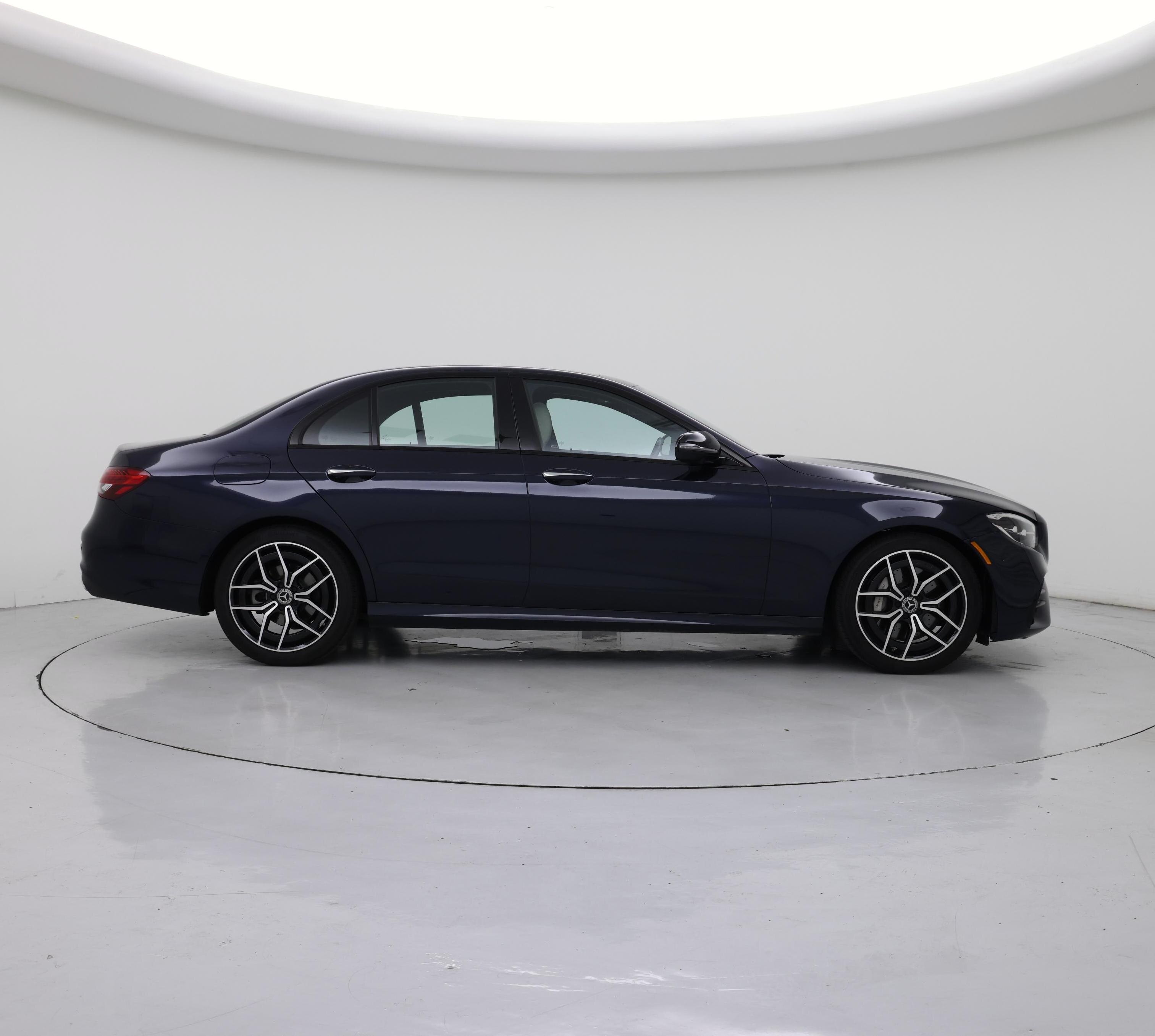 Thumbnail: 2023 Mercedes-Benz E-Class - 7