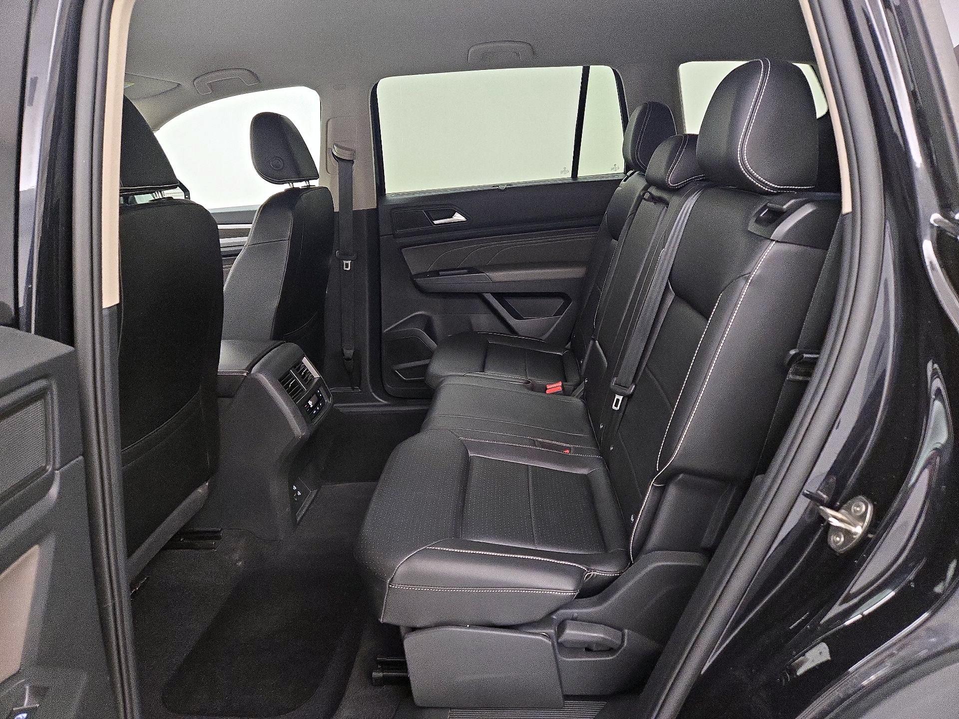 Thumbnail: 2021 Volkswagen Atlas - 19