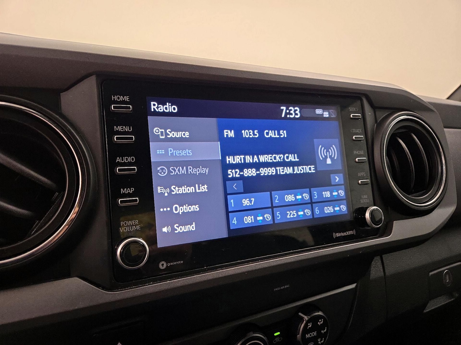 2020 Toyota Tacoma TRD Sport - Photo 16