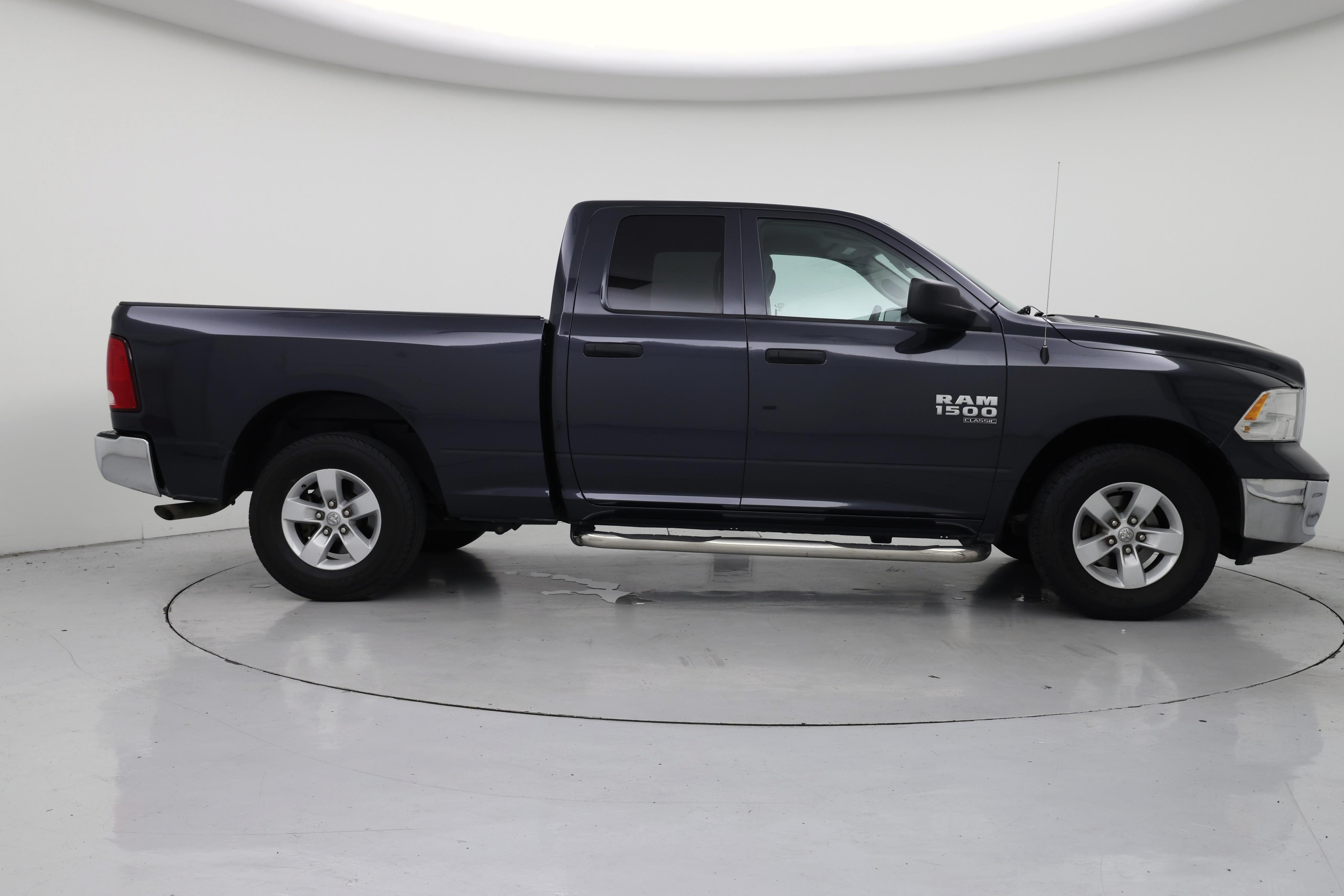 Thumbnail: 2019 RAM 1500 Classic - 7