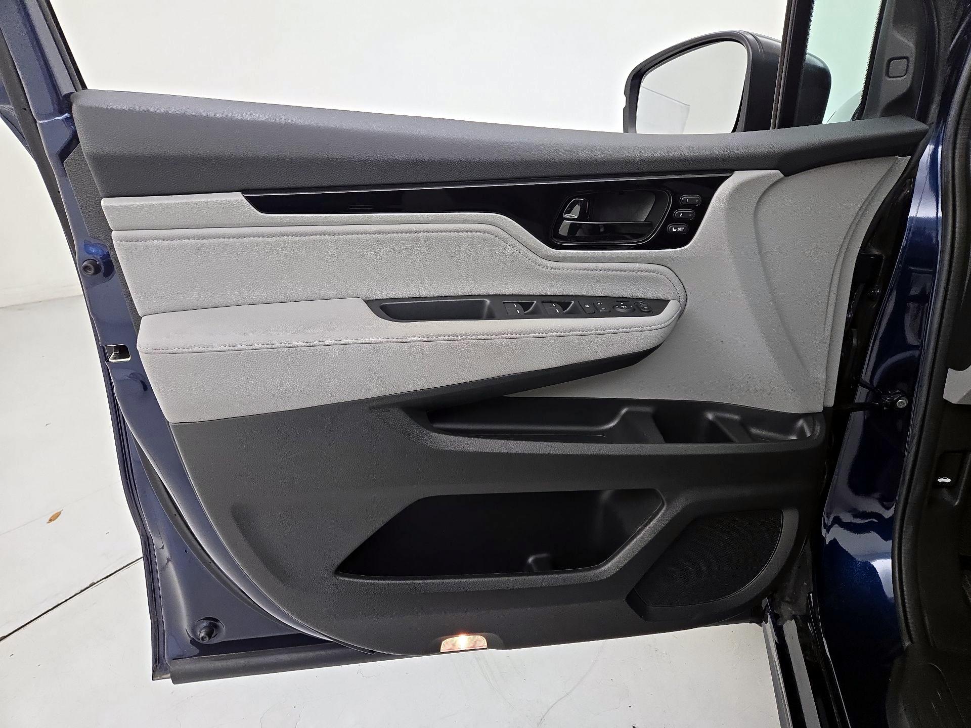 Thumbnail: 2023 Honda Odyssey - 12