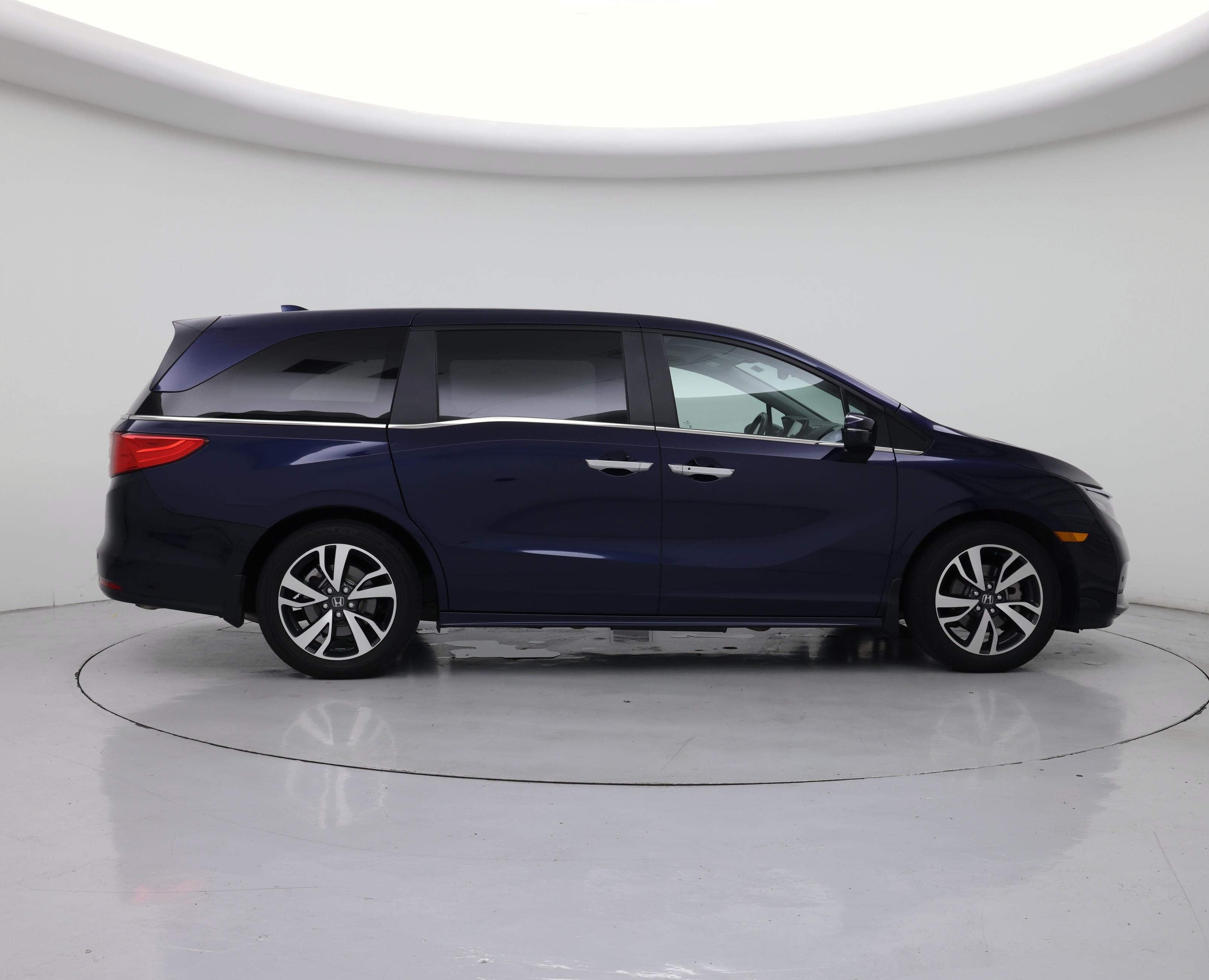 Thumbnail: 2023 Honda Odyssey - 7