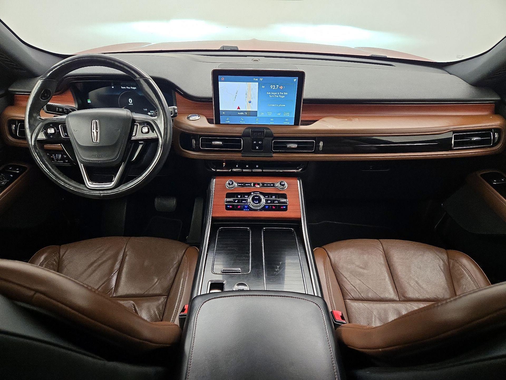Thumbnail: 2020 Lincoln Aviator - 9