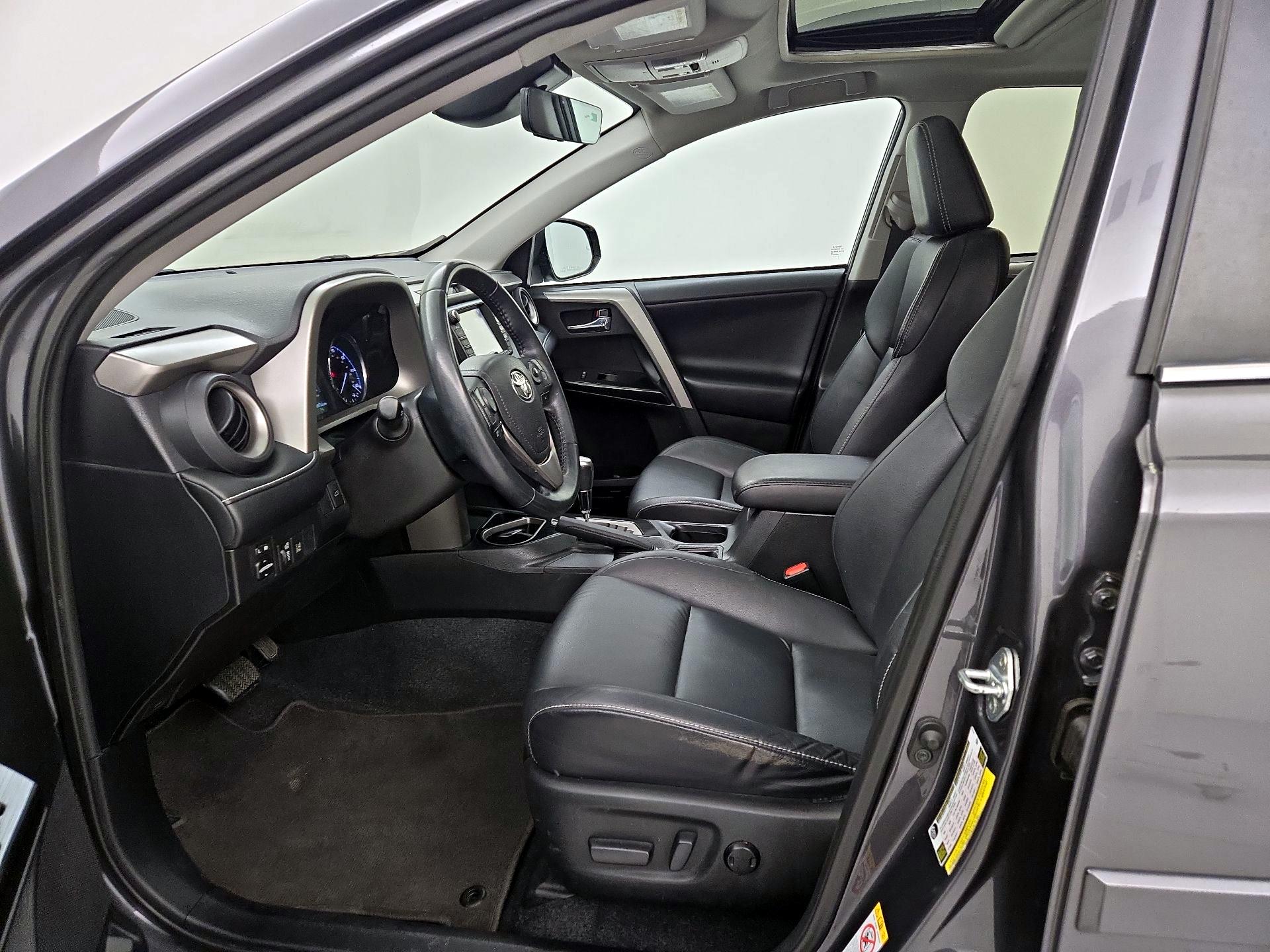 Thumbnail: 2017 Toyota RAV4 - 11