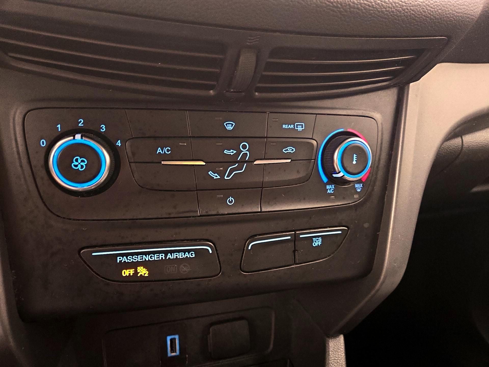 Thumbnail: 2018 Ford Escape - 16