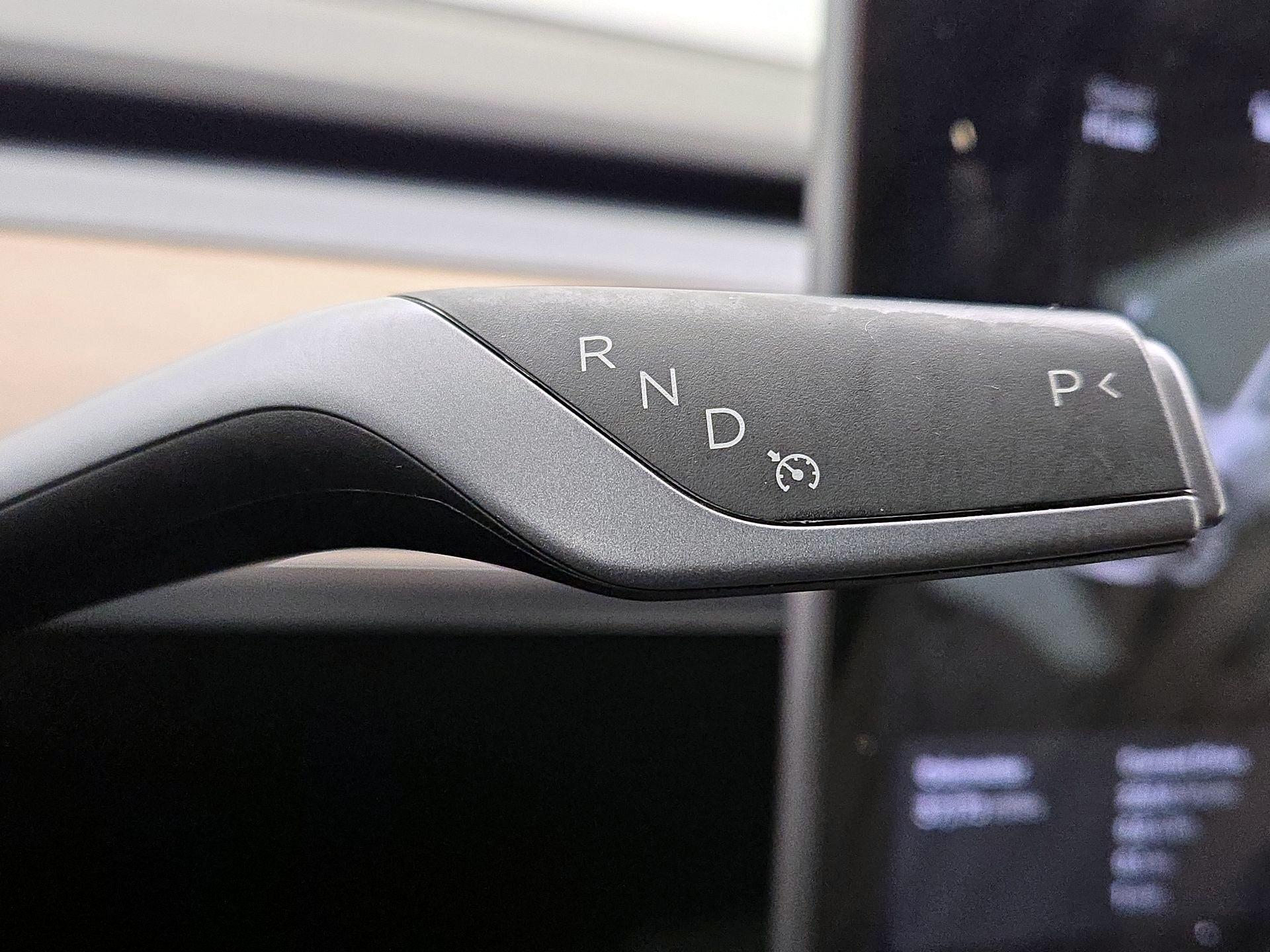 Thumbnail: 2021 Tesla Model 3 - 17