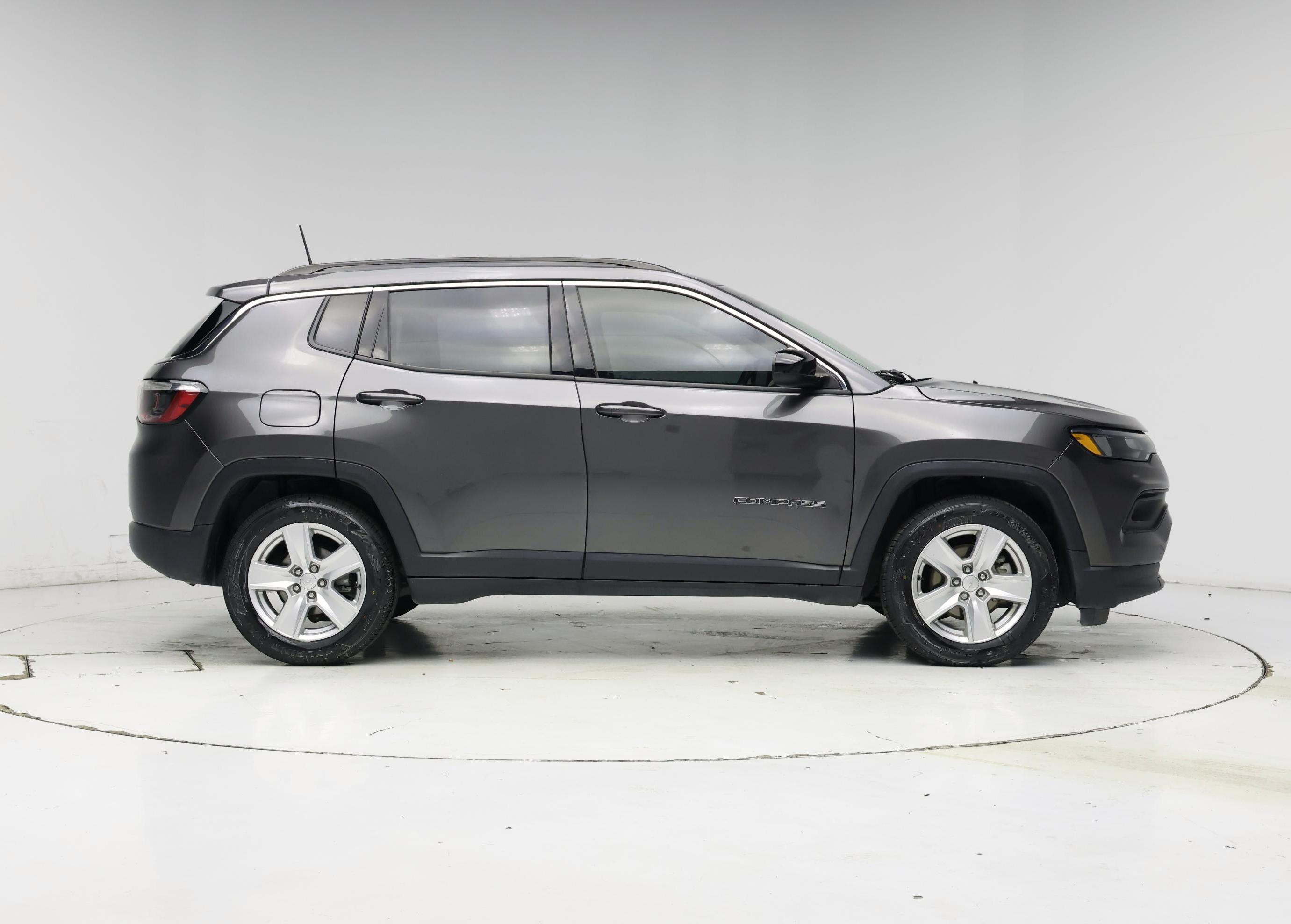 Thumbnail: 2022 Jeep Compass - 7