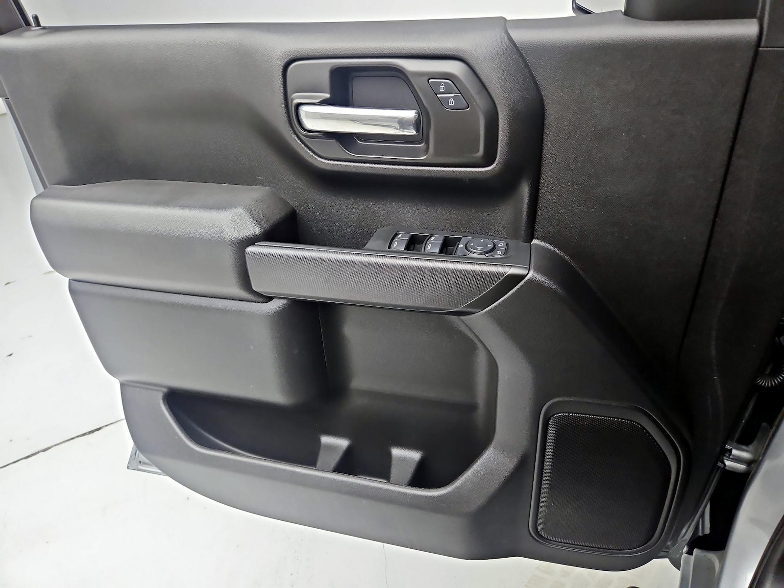 2024 Chevrolet Silverado 1500 Custom - Photo 13