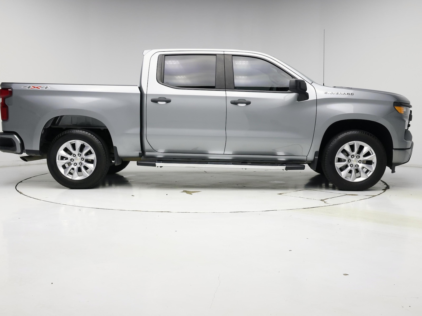 2024 Chevrolet Silverado 1500 Custom - Photo 8