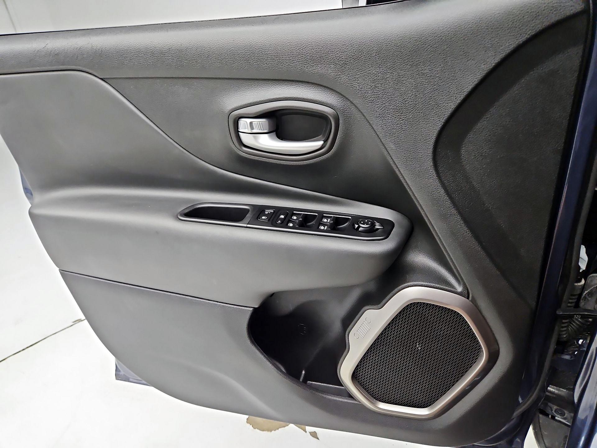 Thumbnail: 2023 Jeep Renegade - 12