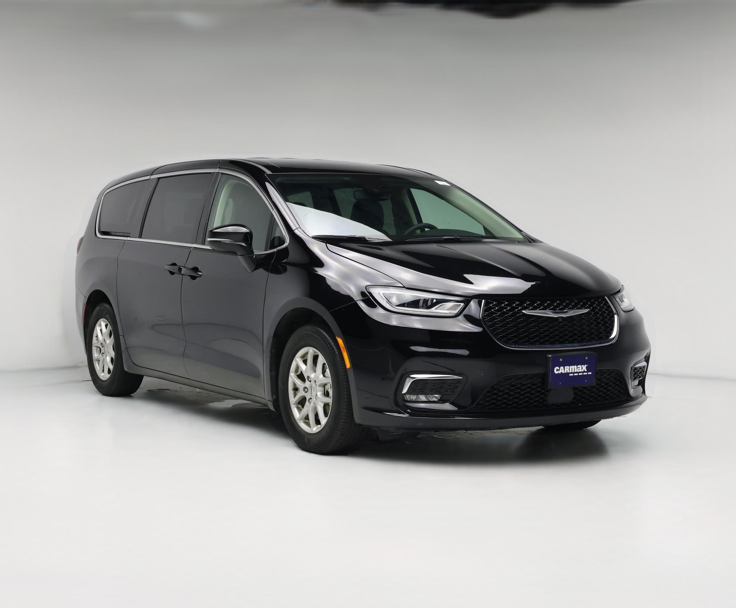 Thumbnail: 2024 Chrysler Pacifica - 1
