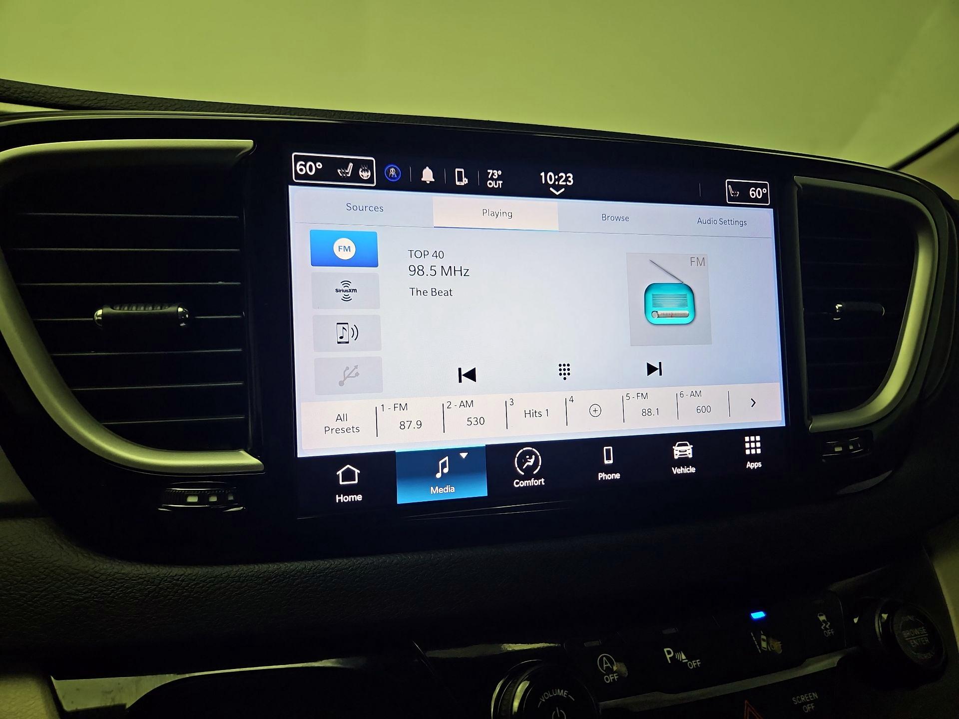 Thumbnail: 2024 Chrysler Pacifica - 15