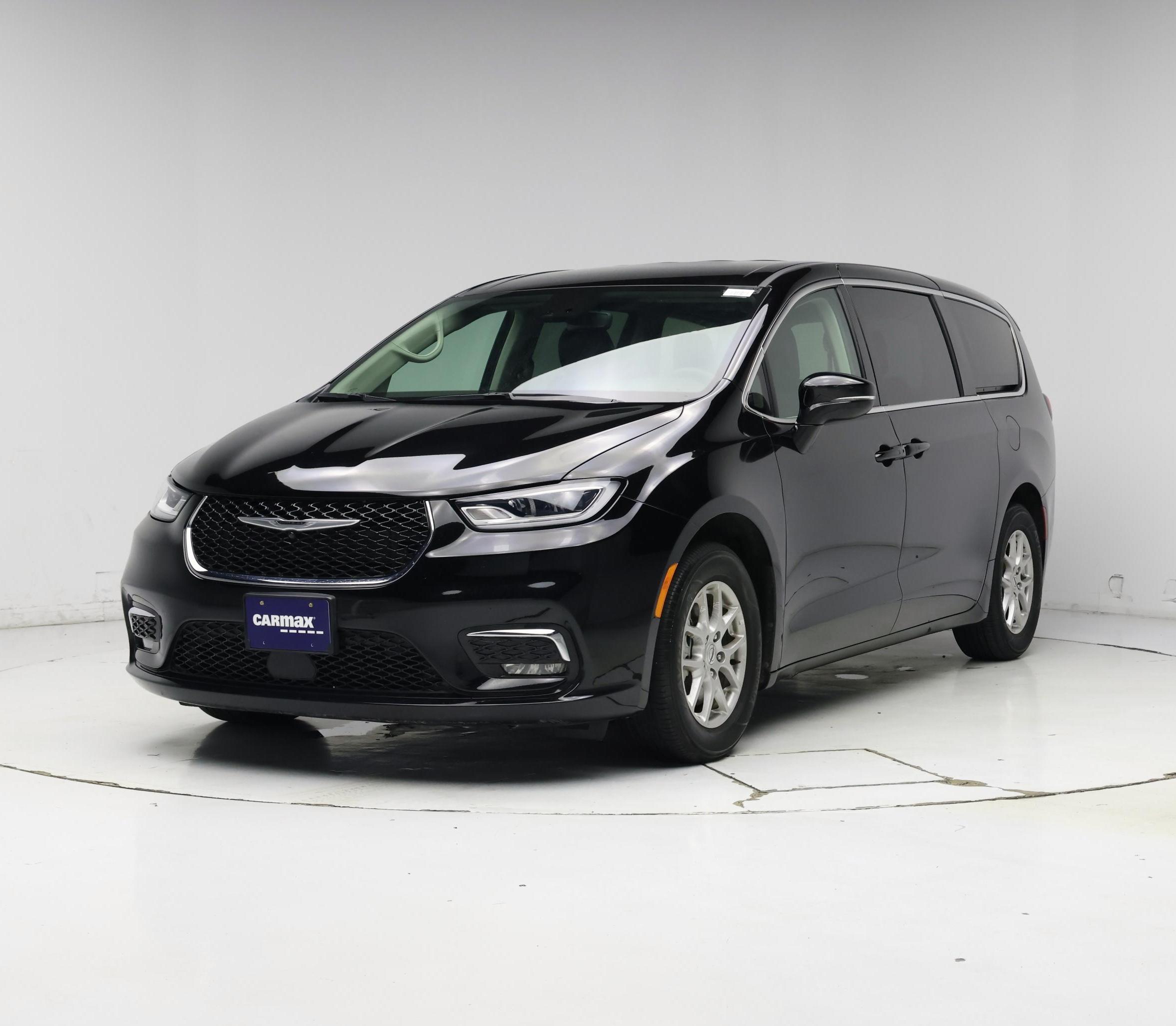 Thumbnail: 2024 Chrysler Pacifica - 4
