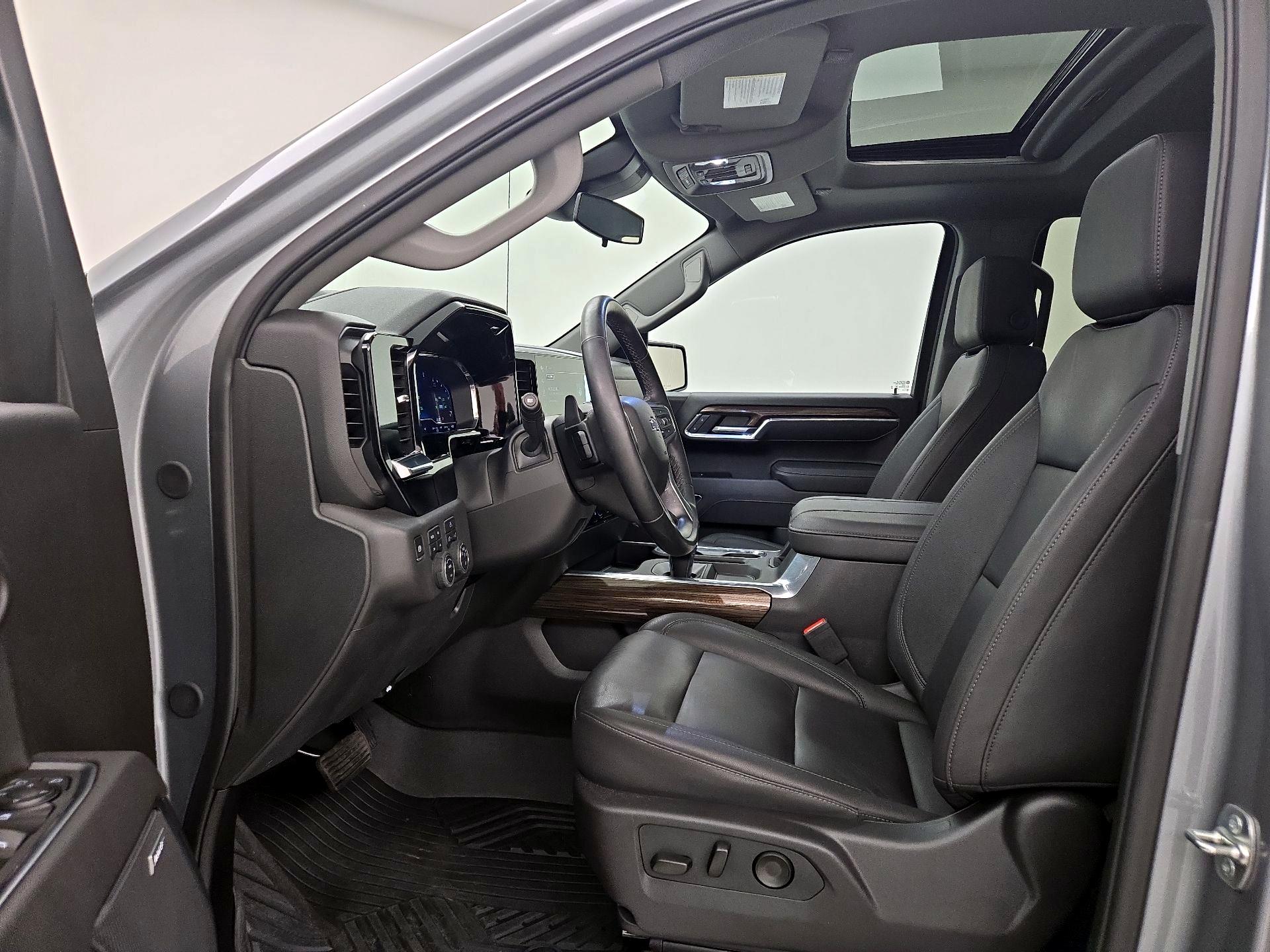 Thumbnail: 2025 Chevrolet Silverado 1500 - 11
