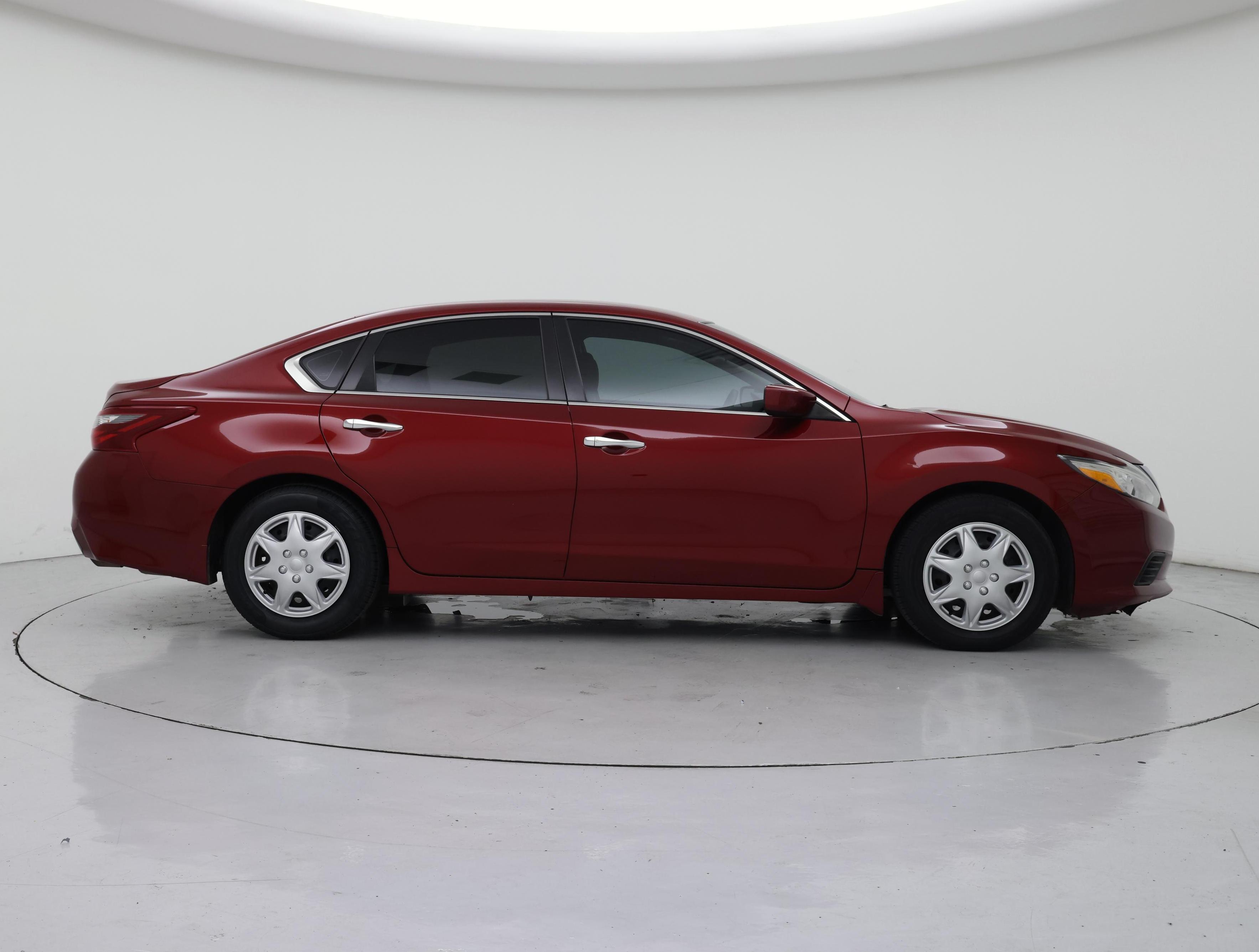 Thumbnail: 2018 Nissan Altima - 7