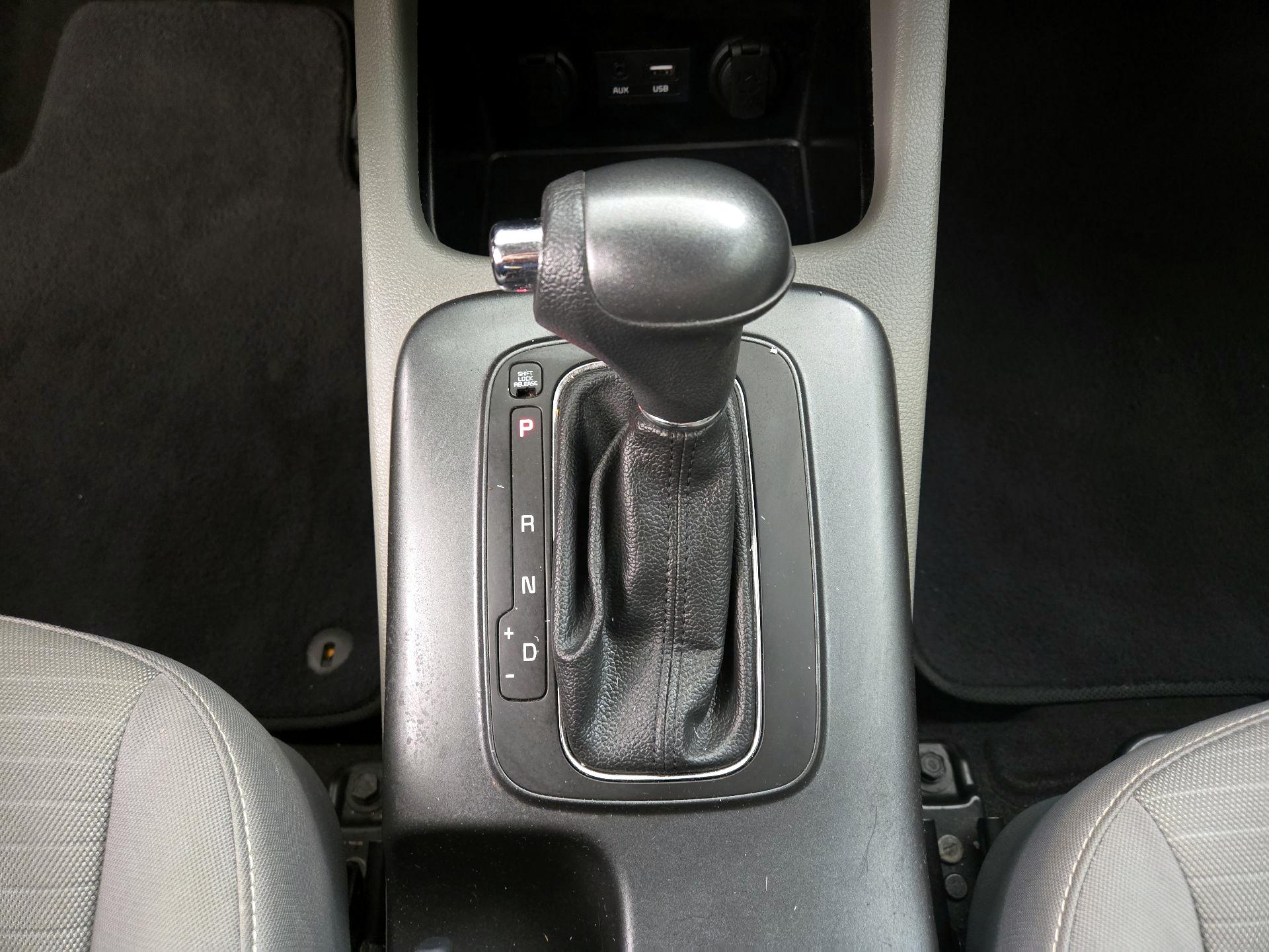 Thumbnail: 2016 Kia Forte - 17