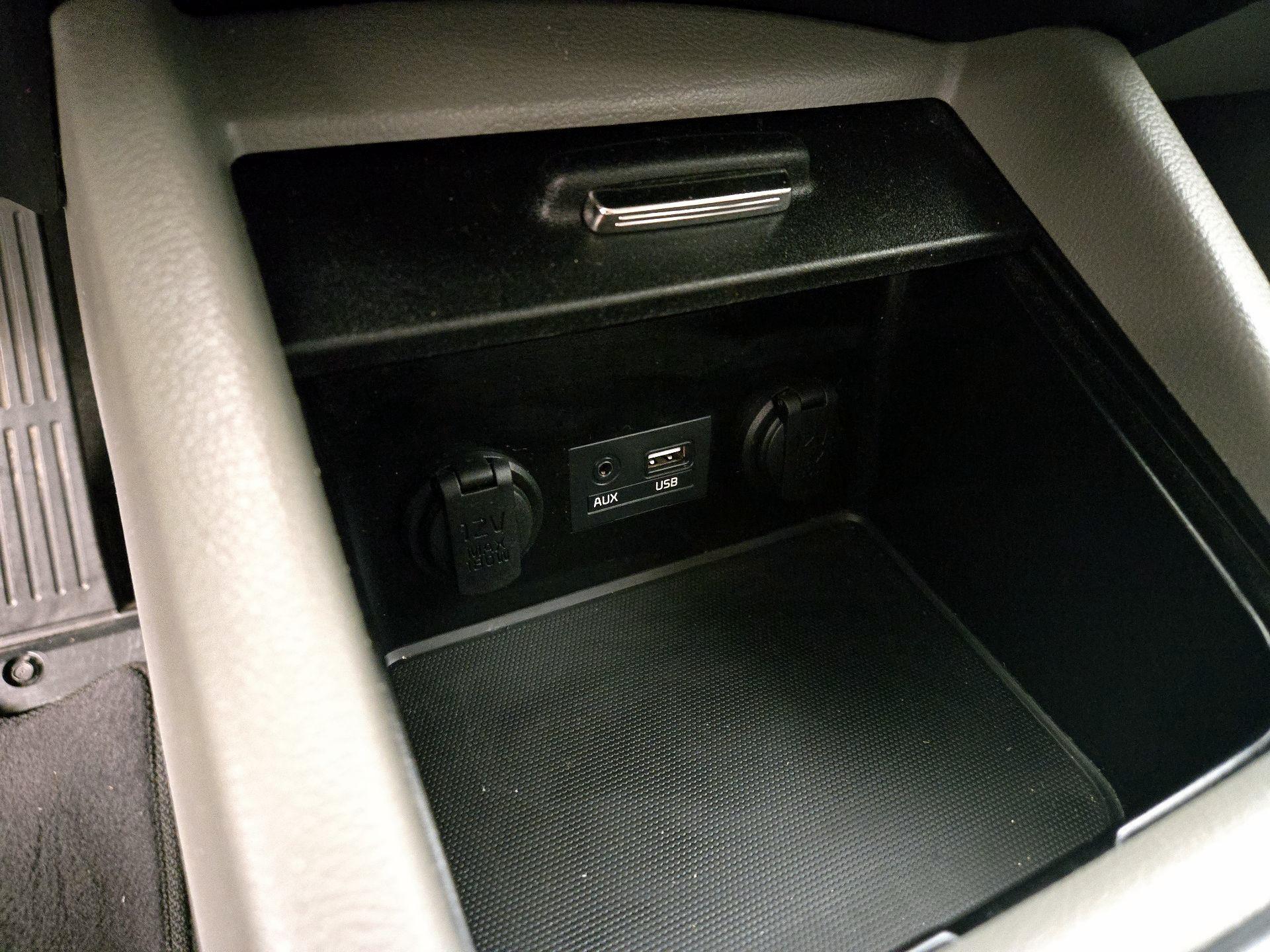 Thumbnail: 2016 Kia Forte - 18