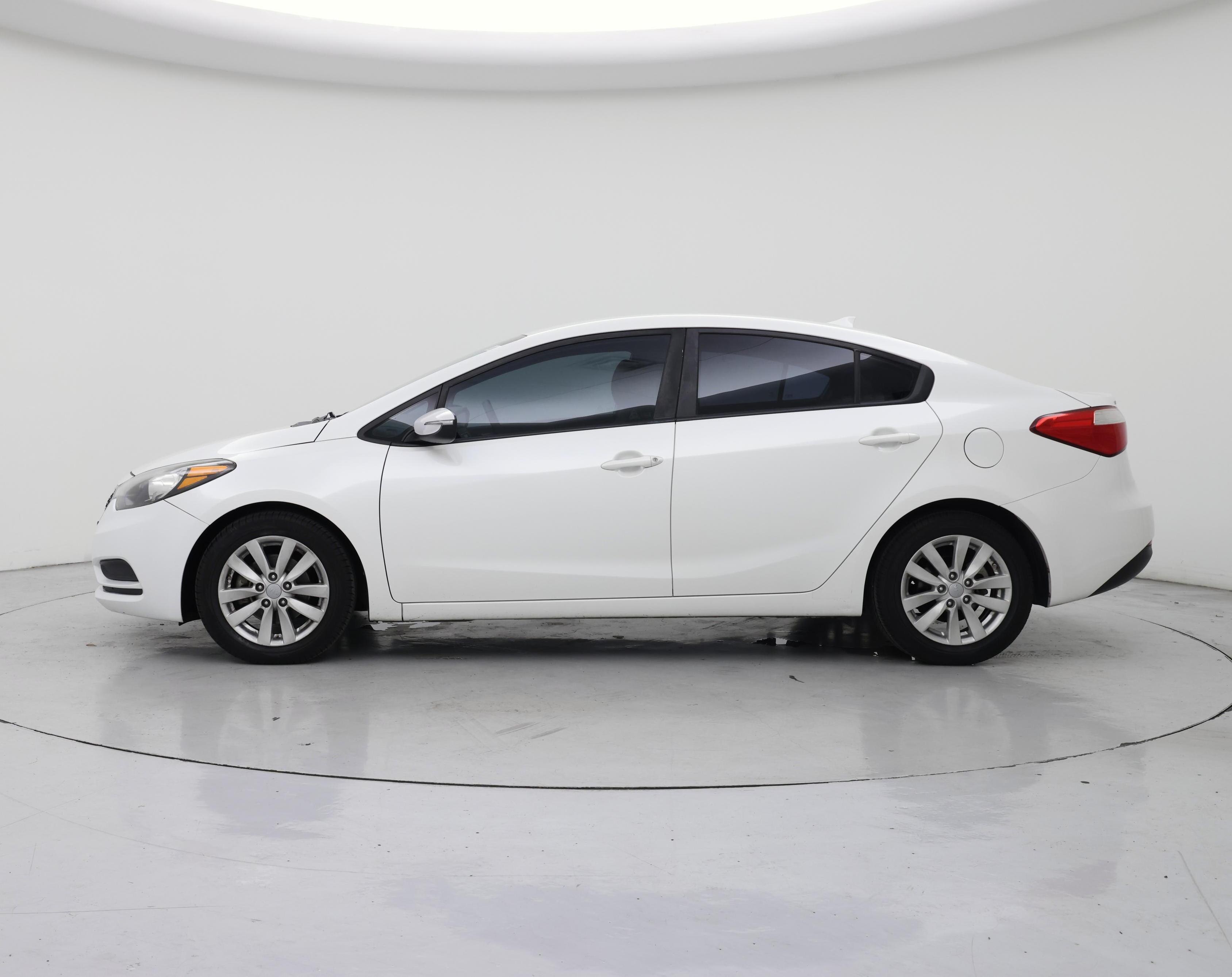 Thumbnail: 2016 Kia Forte - 3