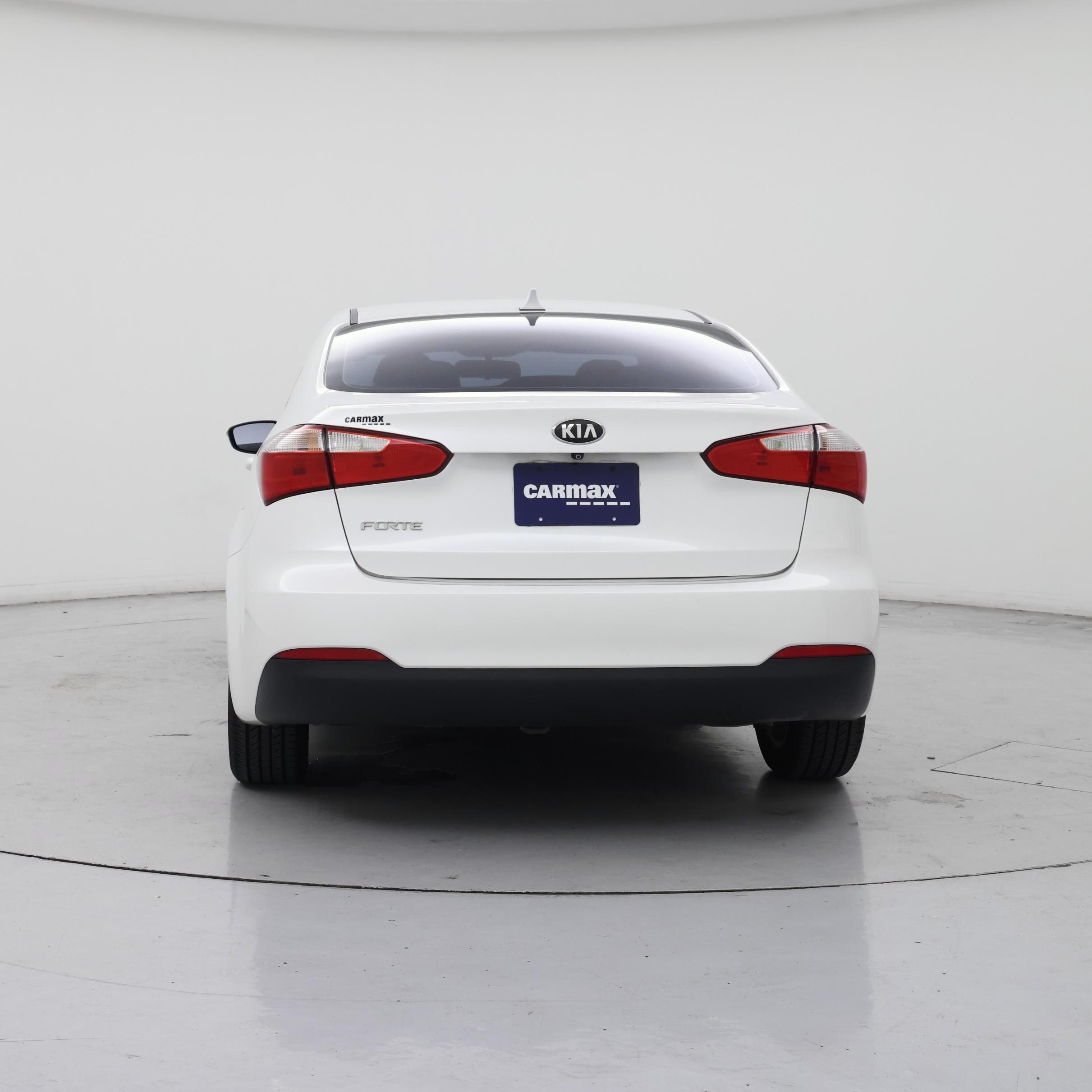 Thumbnail: 2016 Kia Forte - 6