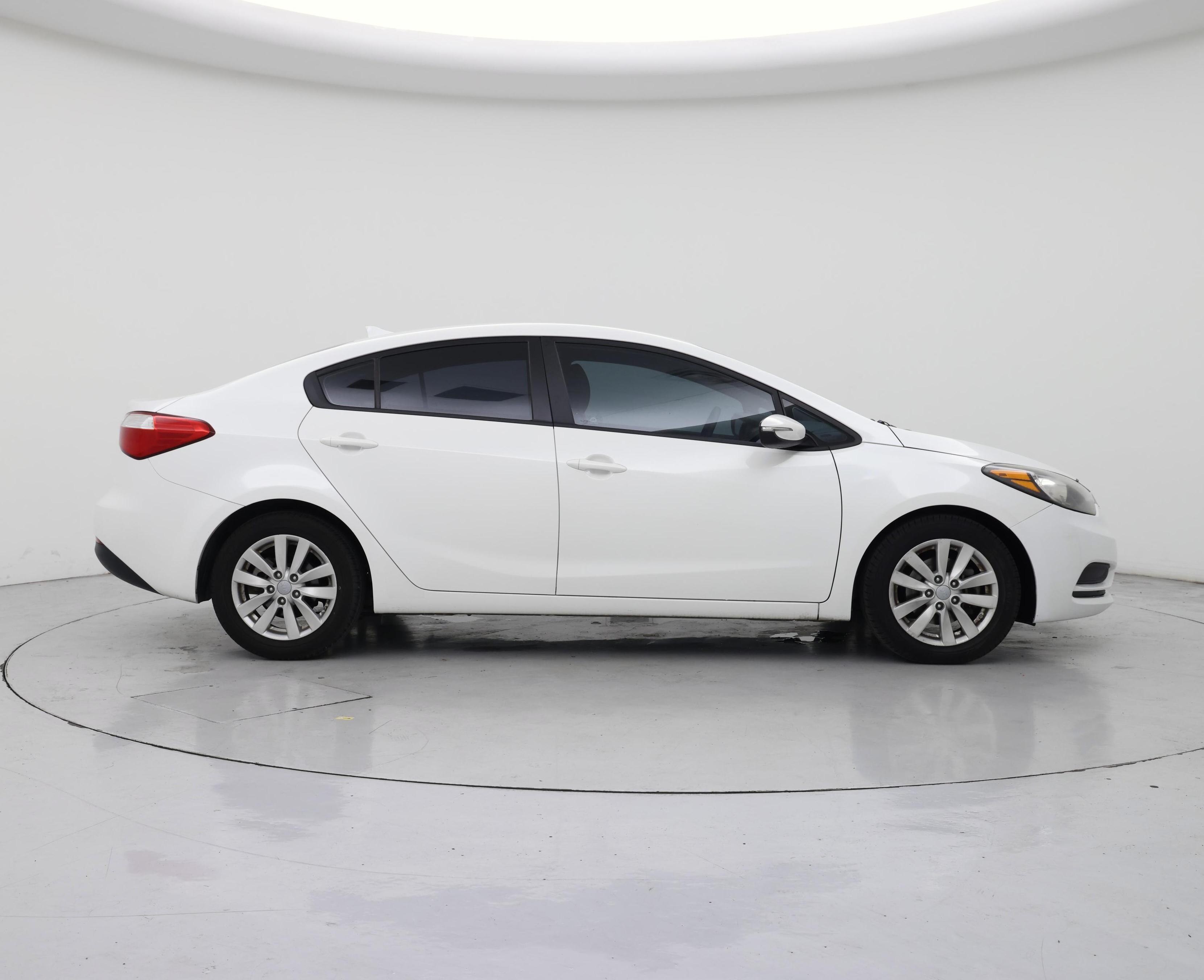 Thumbnail: 2016 Kia Forte - 7