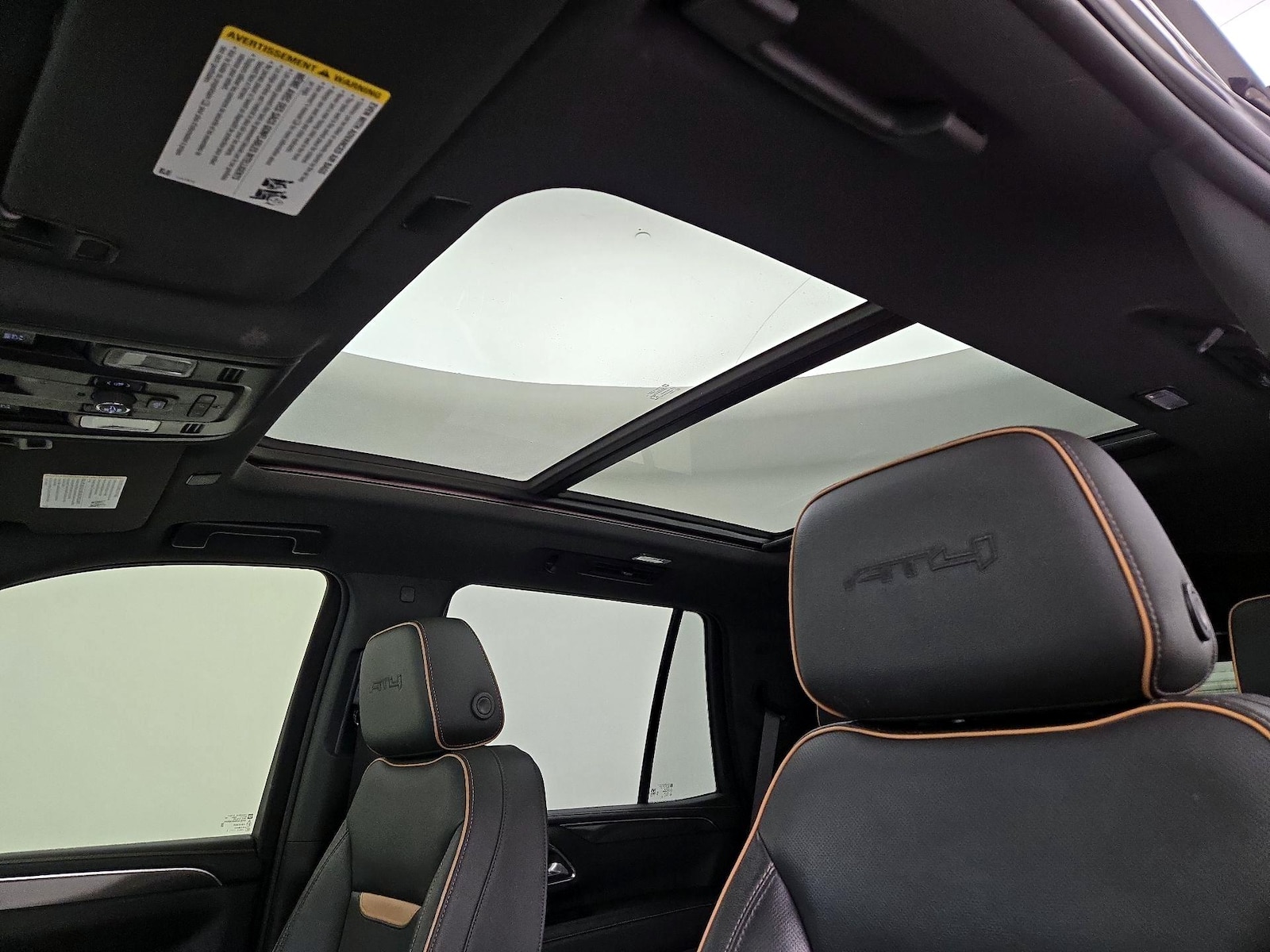 2022 GMC Yukon AT4 - Photo 21