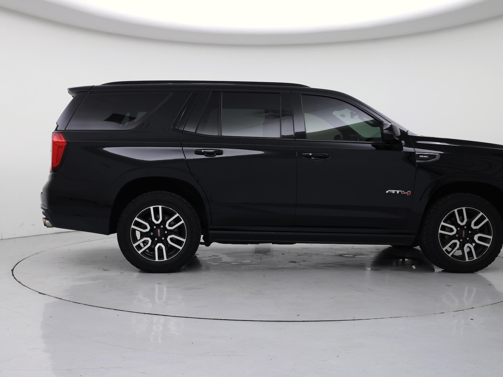 2022 GMC Yukon AT4 - Photo 8