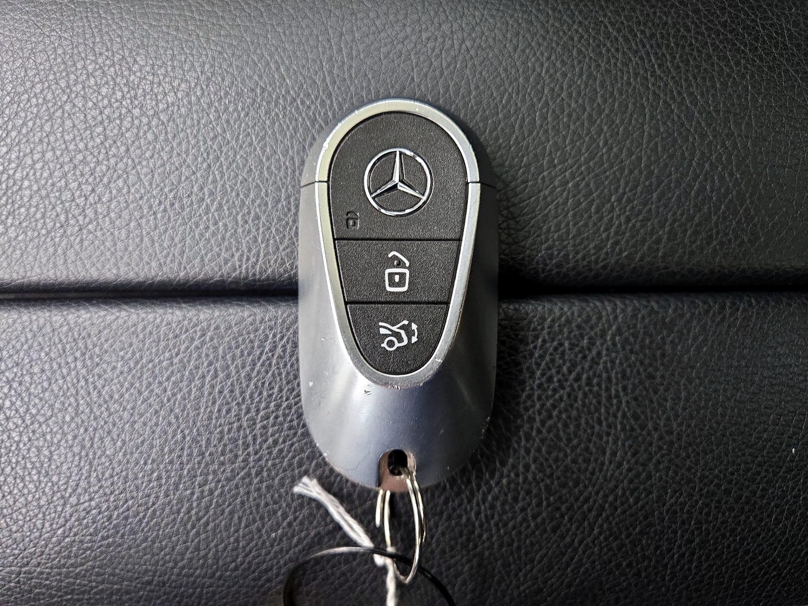 2024 Mercedes-Benz C-Class Sedan C 300 - Photo 25