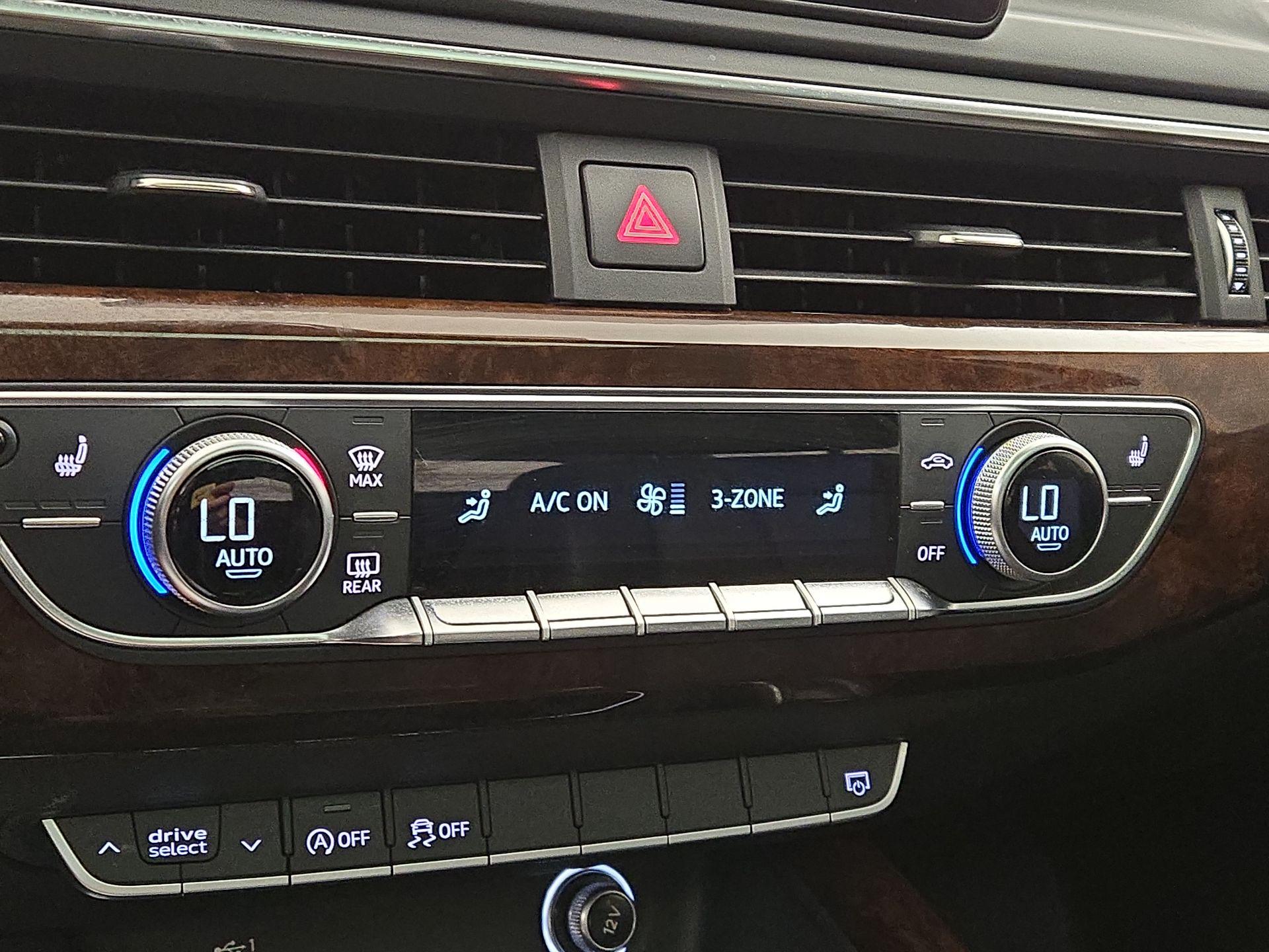 Thumbnail: 2019 Audi A4 - 16