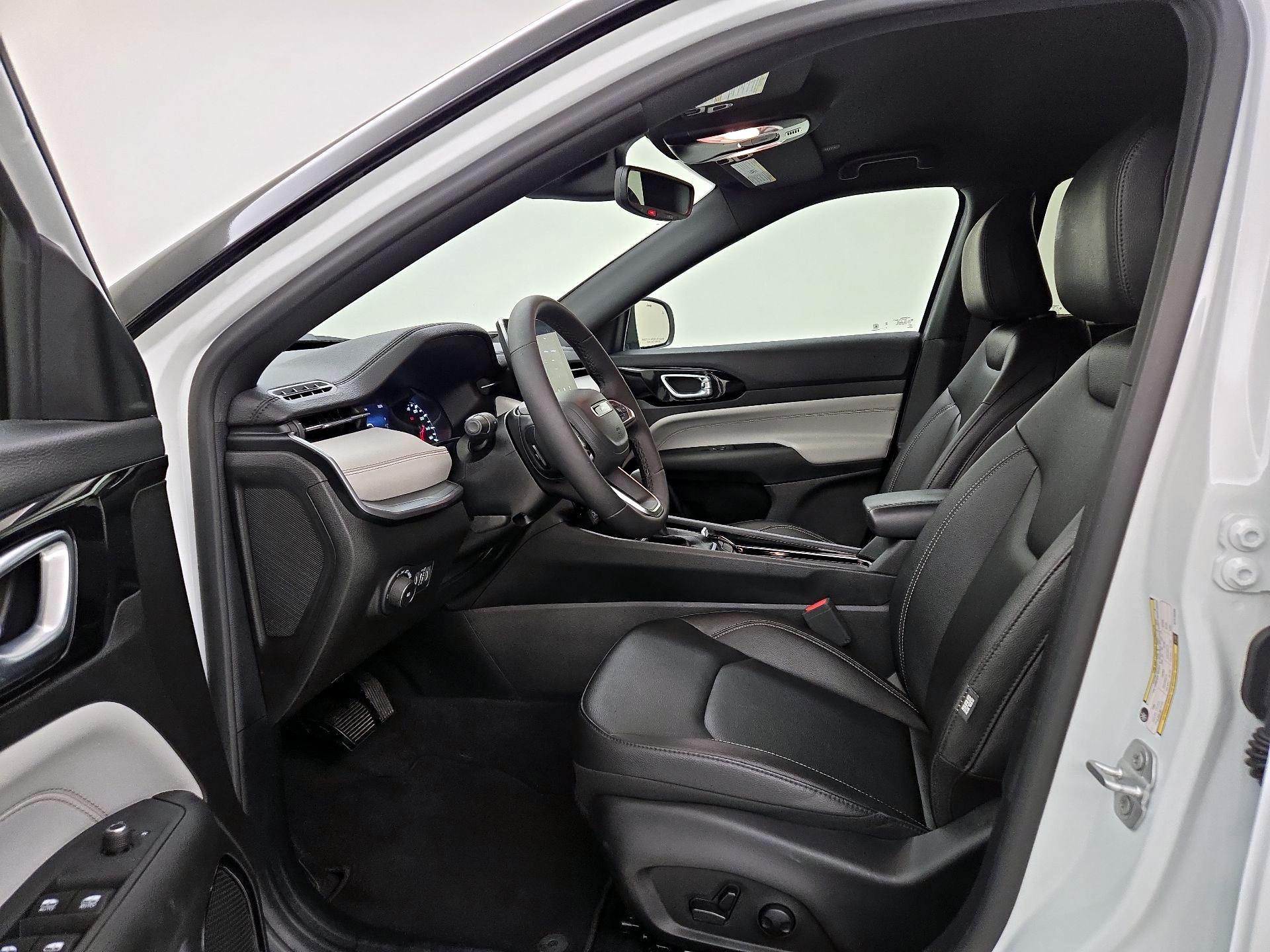 Thumbnail: 2025 Jeep Compass - 11