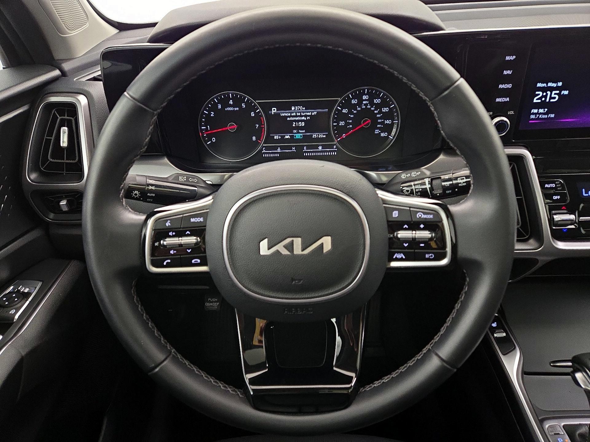 Thumbnail: 2023 Kia Sorento - 10
