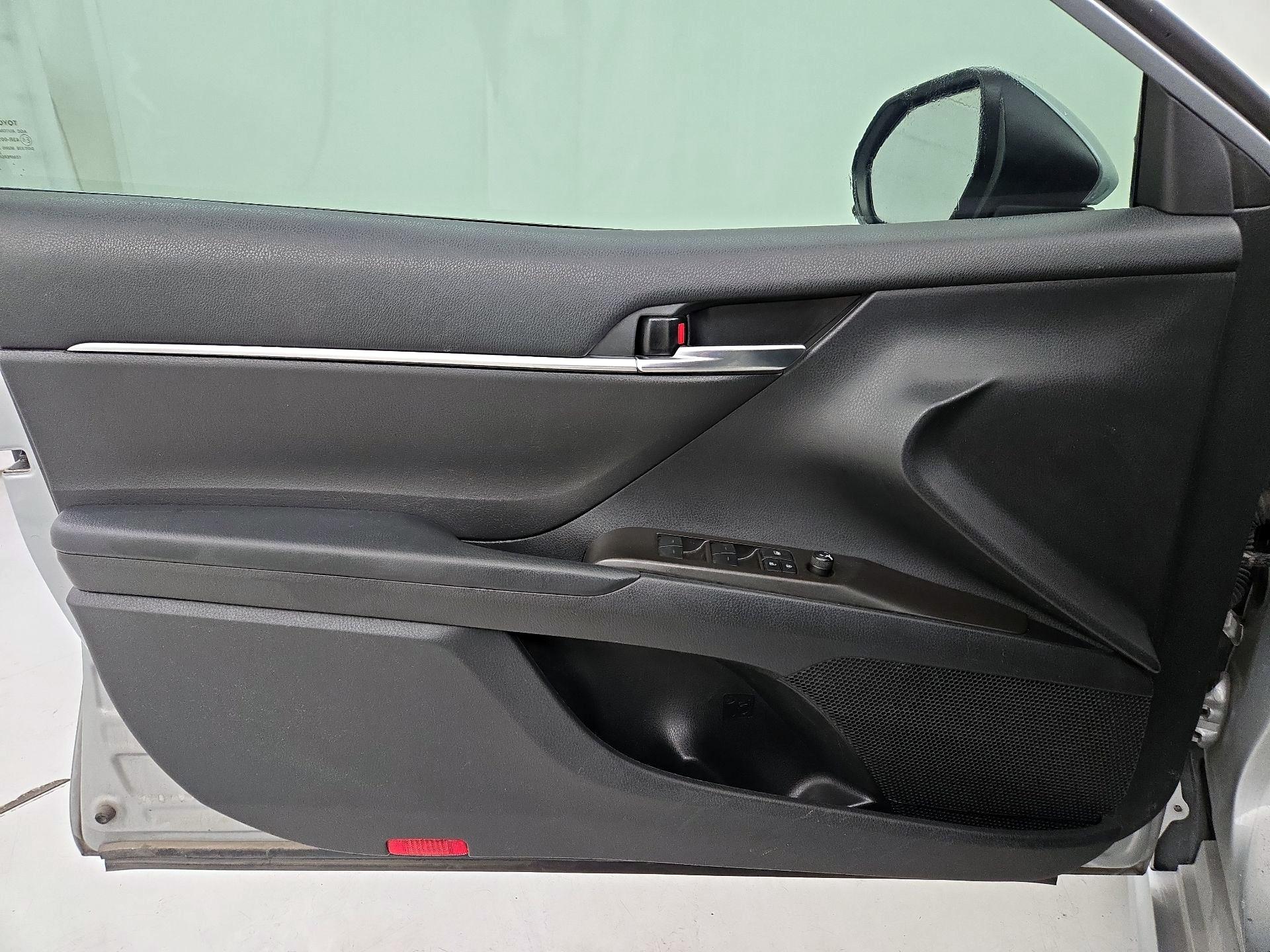 Thumbnail: 2021 Toyota Camry - 12