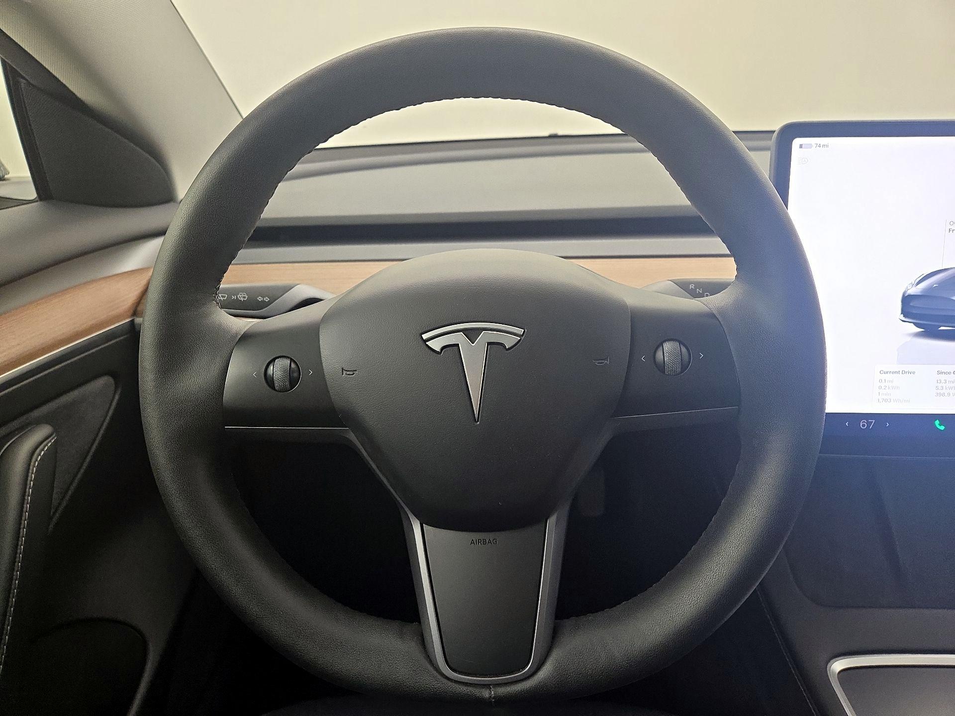 Thumbnail: 2023 Tesla Model 3 - 10