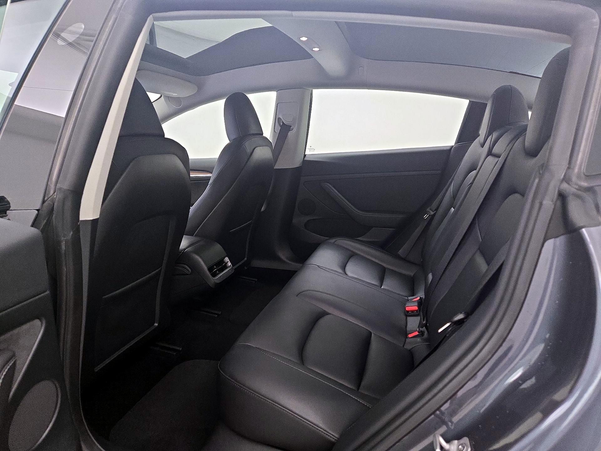 Thumbnail: 2023 Tesla Model 3 - 20