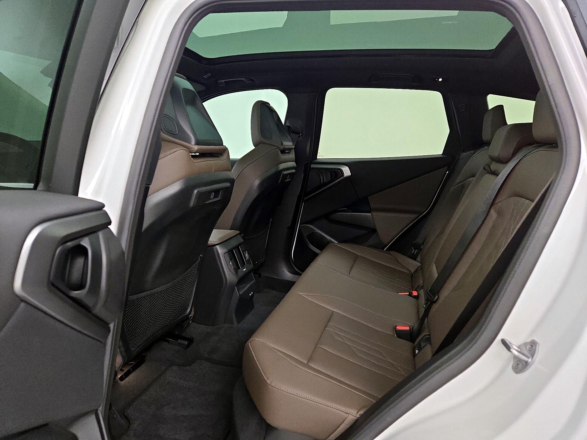 Thumbnail: 2025 BMW X3 - 19