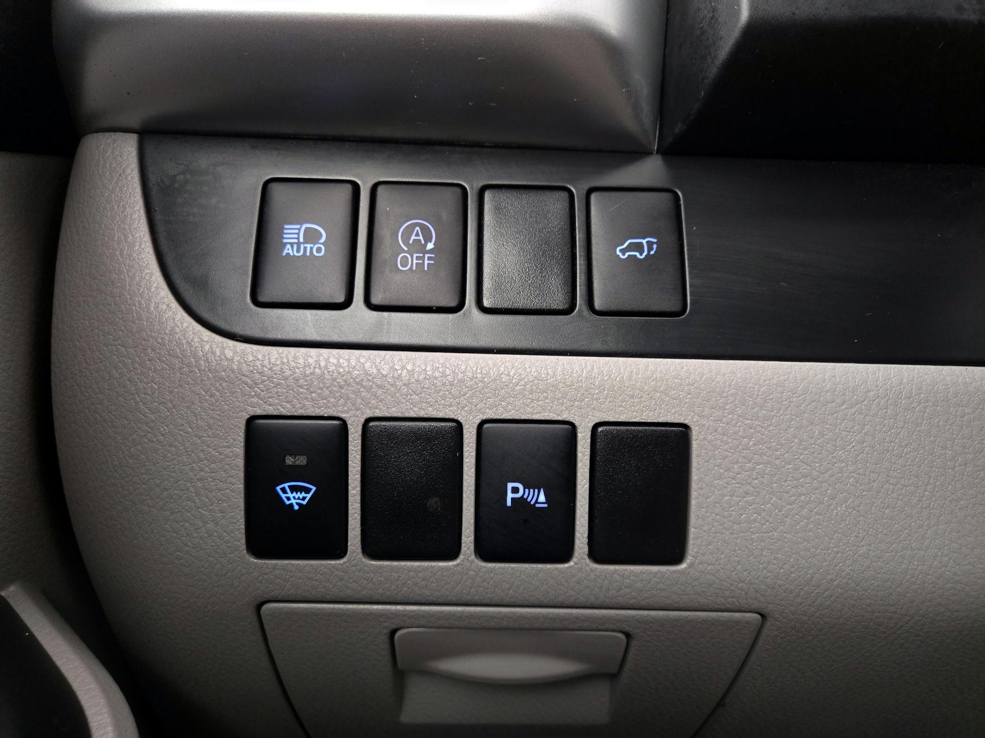 Thumbnail: 2017 Toyota Highlander - 13