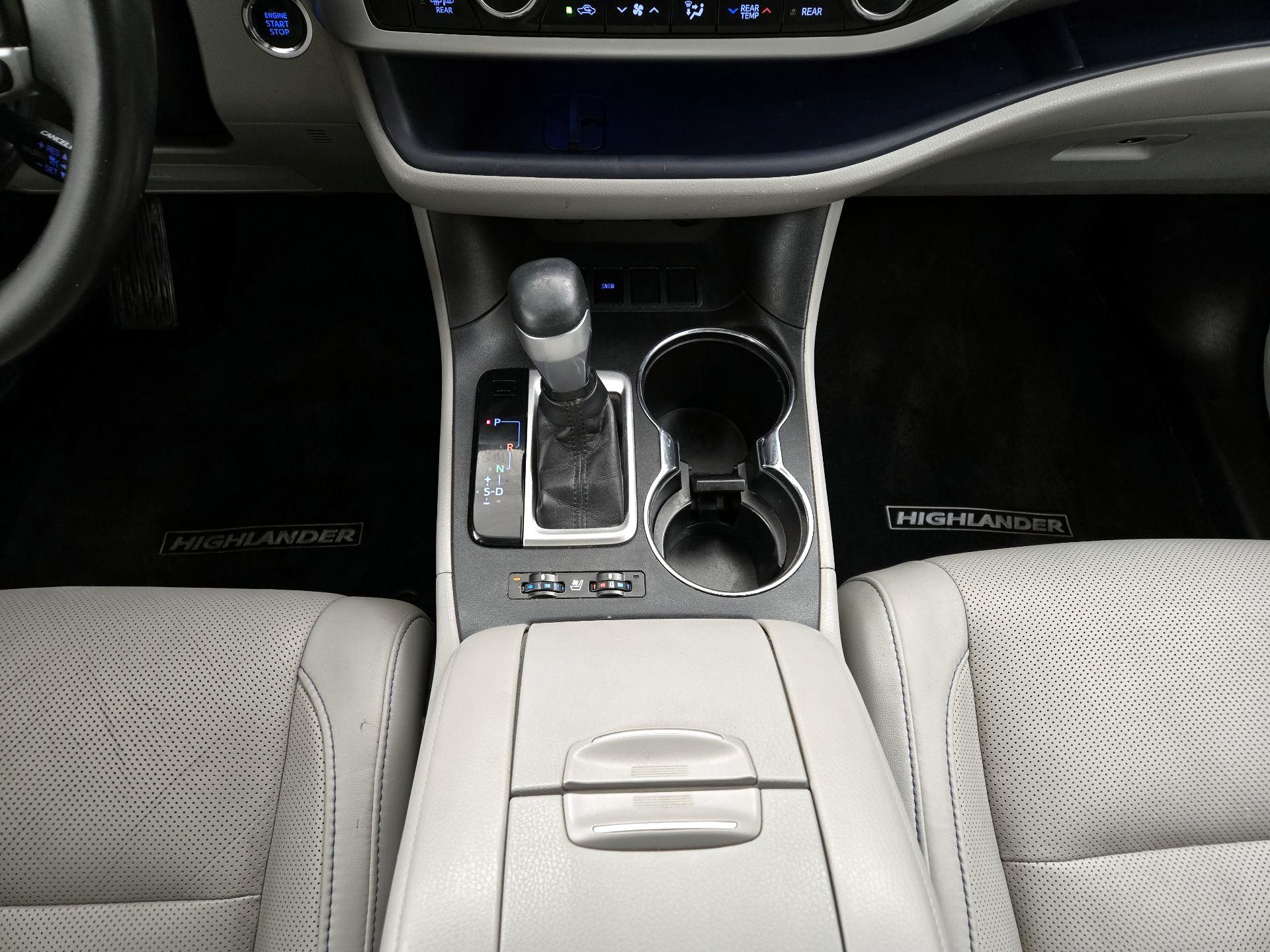 Thumbnail: 2017 Toyota Highlander - 18