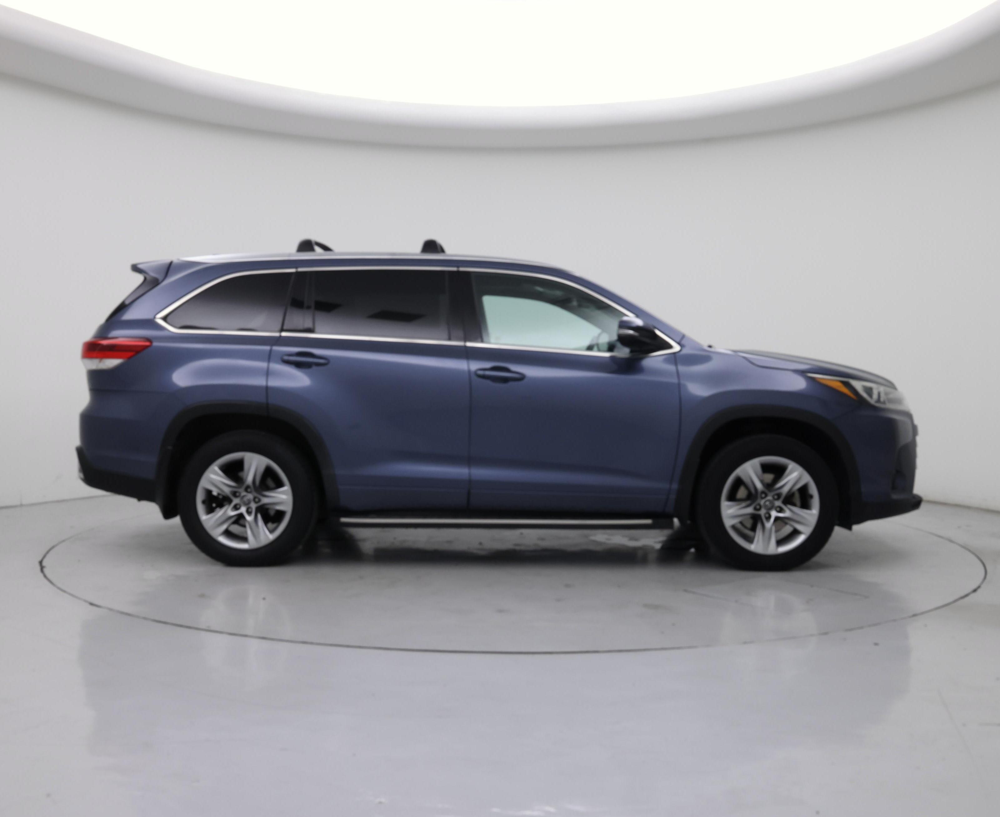 Thumbnail: 2017 Toyota Highlander - 7