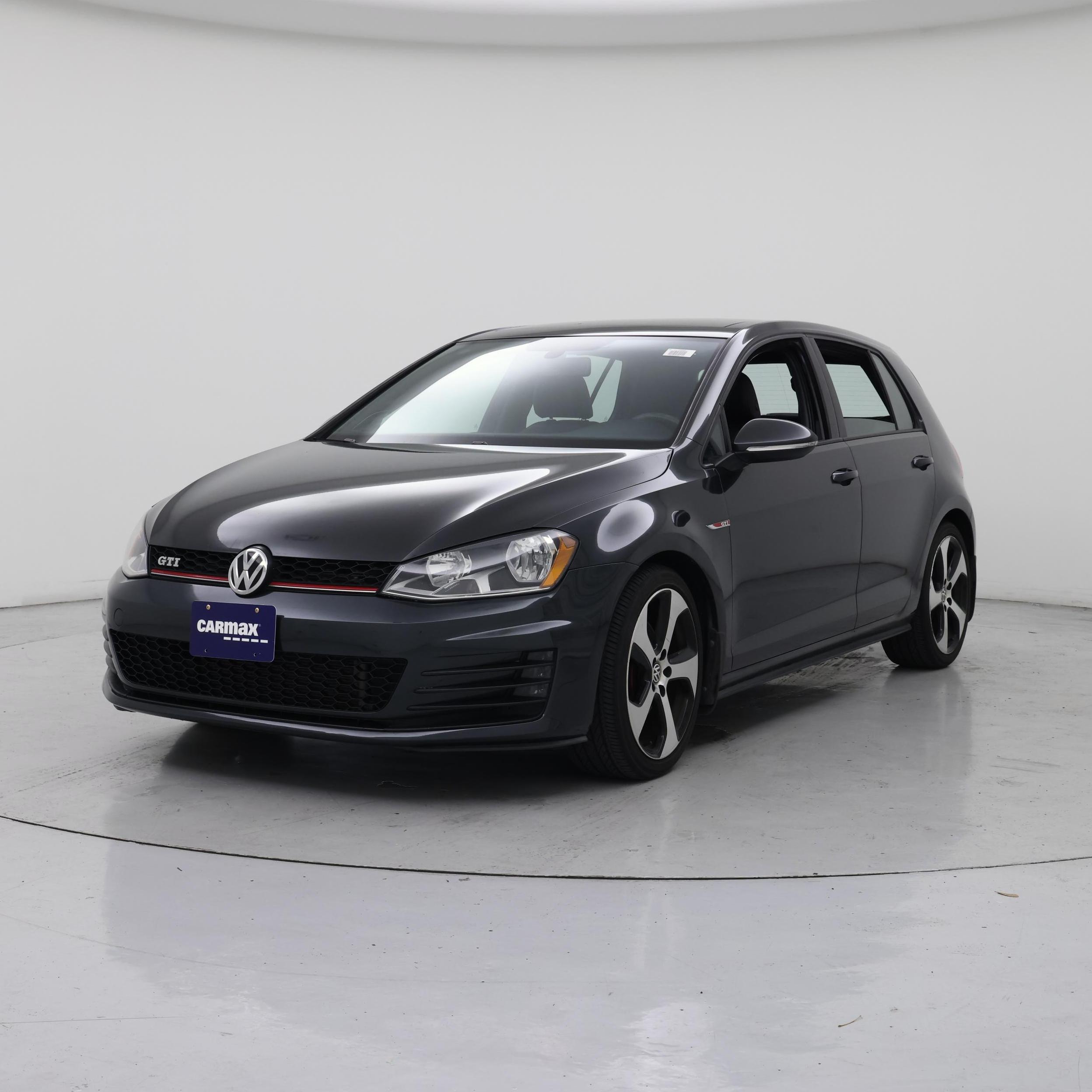 Thumbnail: 2016 Volkswagen Golf - 4